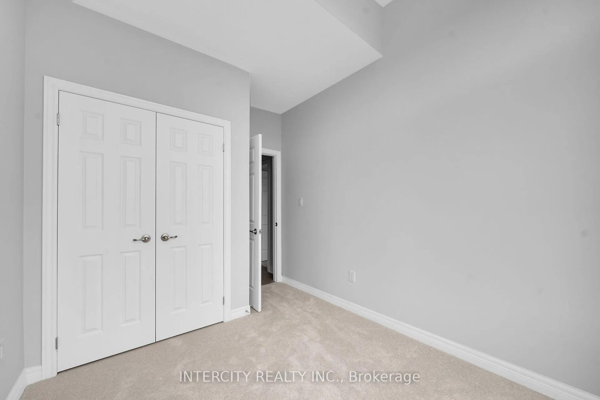Photo 22 of 182 Mumbai Drive, Markham, Middlefield — HOMEH