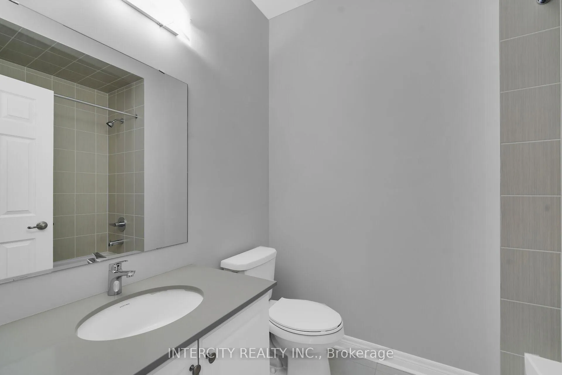Photo 23 of 182 Mumbai Drive, Markham, Middlefield — HOMEH