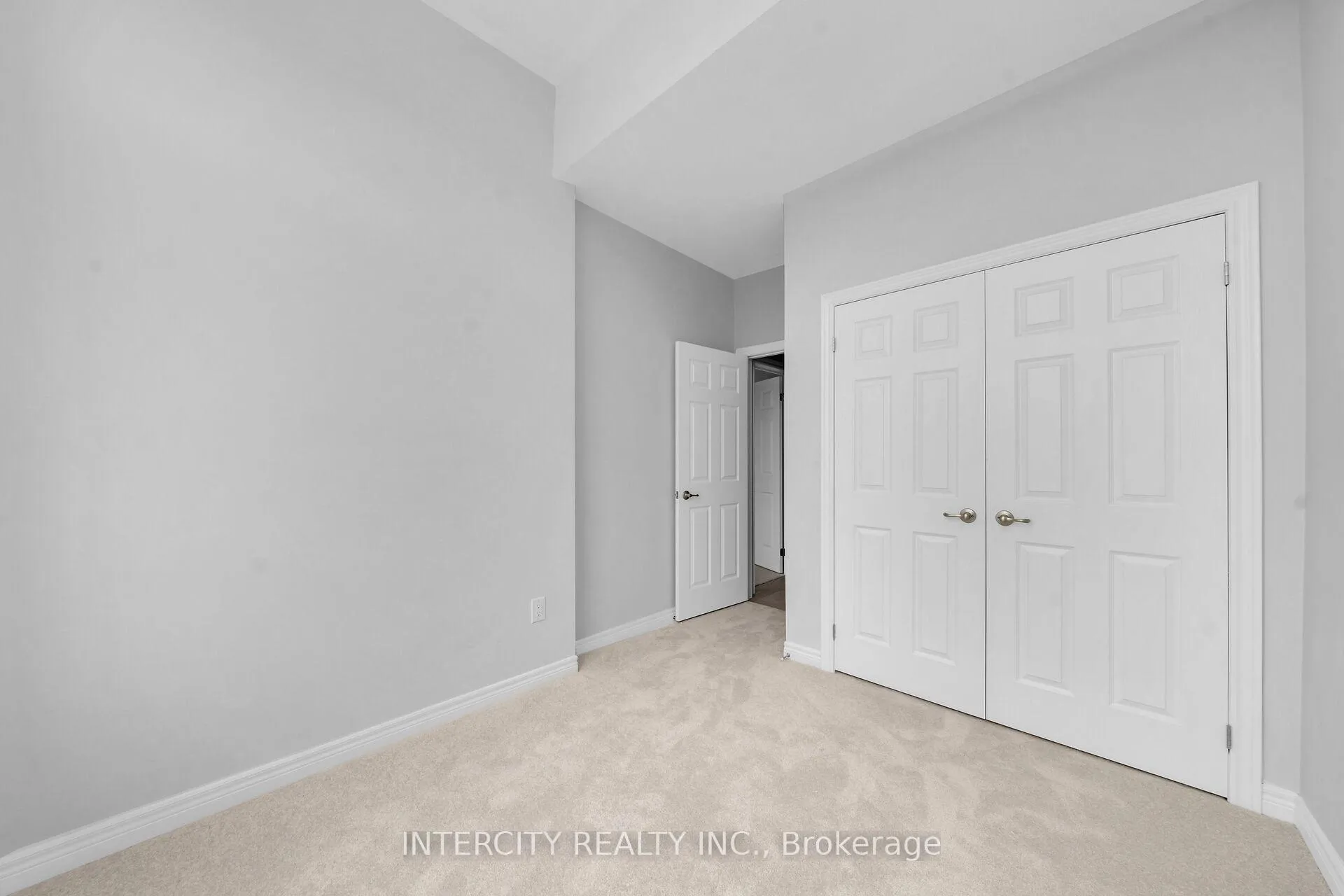 Photo 20 of 162 Mumbai Drive, Markham, Middlefield — HOMEH