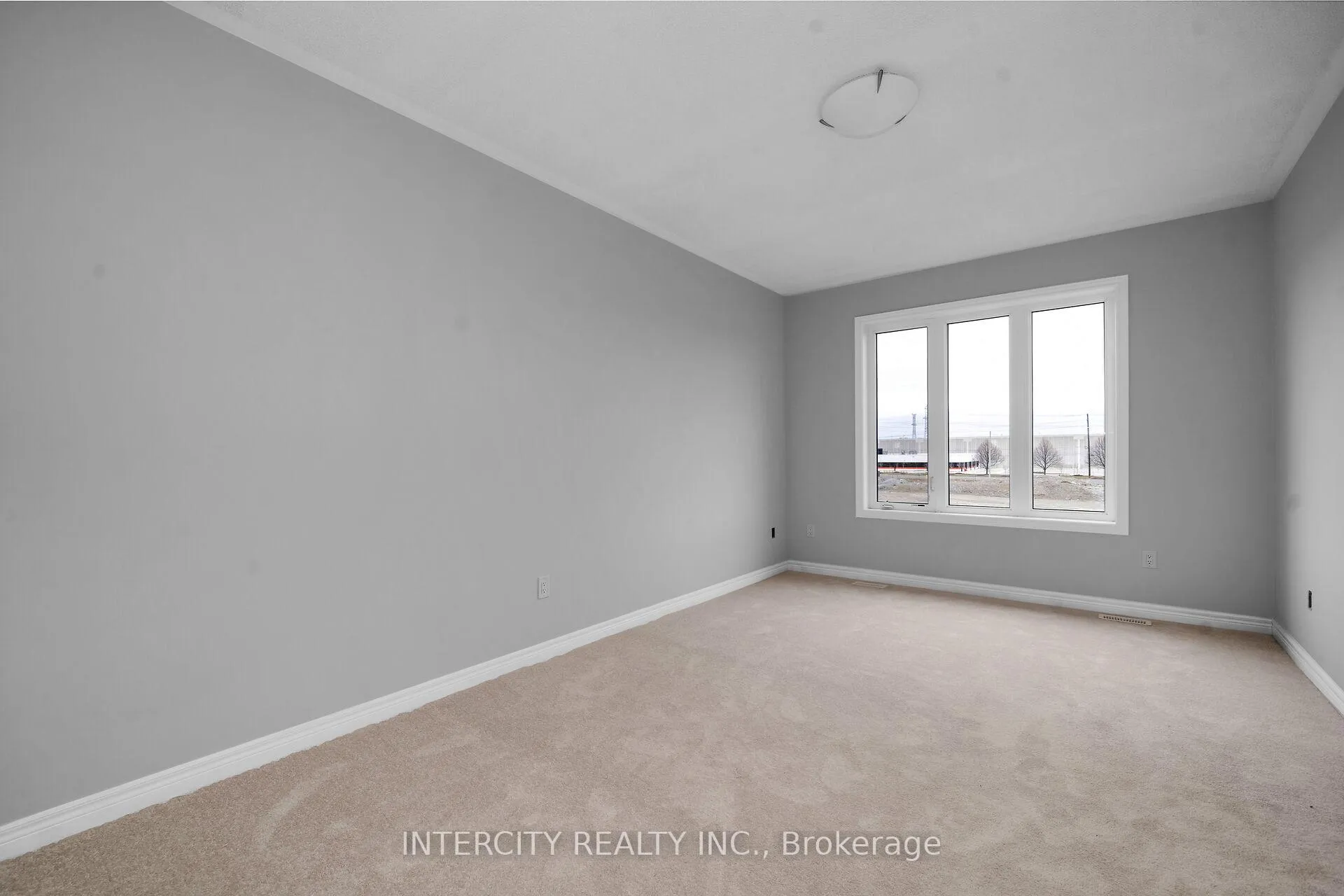 Photo 15 of 184 Mumbai Drive, Markham, Middlefield — HOMEH