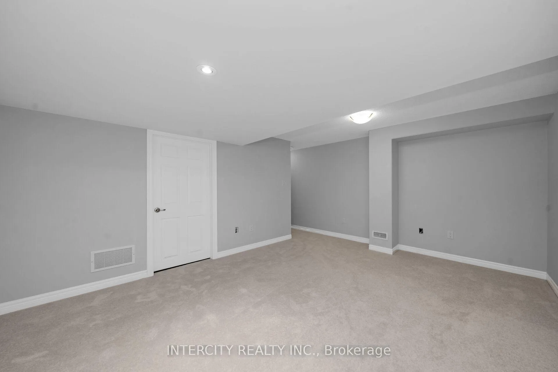 Photo 25 of 184 Mumbai Drive, Markham, Middlefield — HOMEH