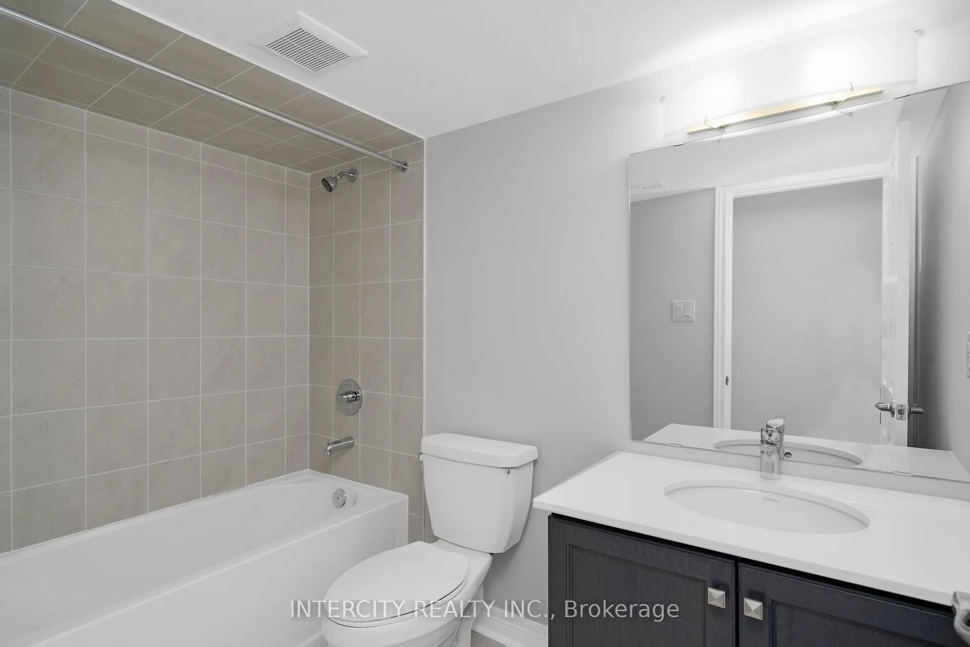 Photo 26 of 184 Mumbai Drive, Markham, Middlefield — HOMEH