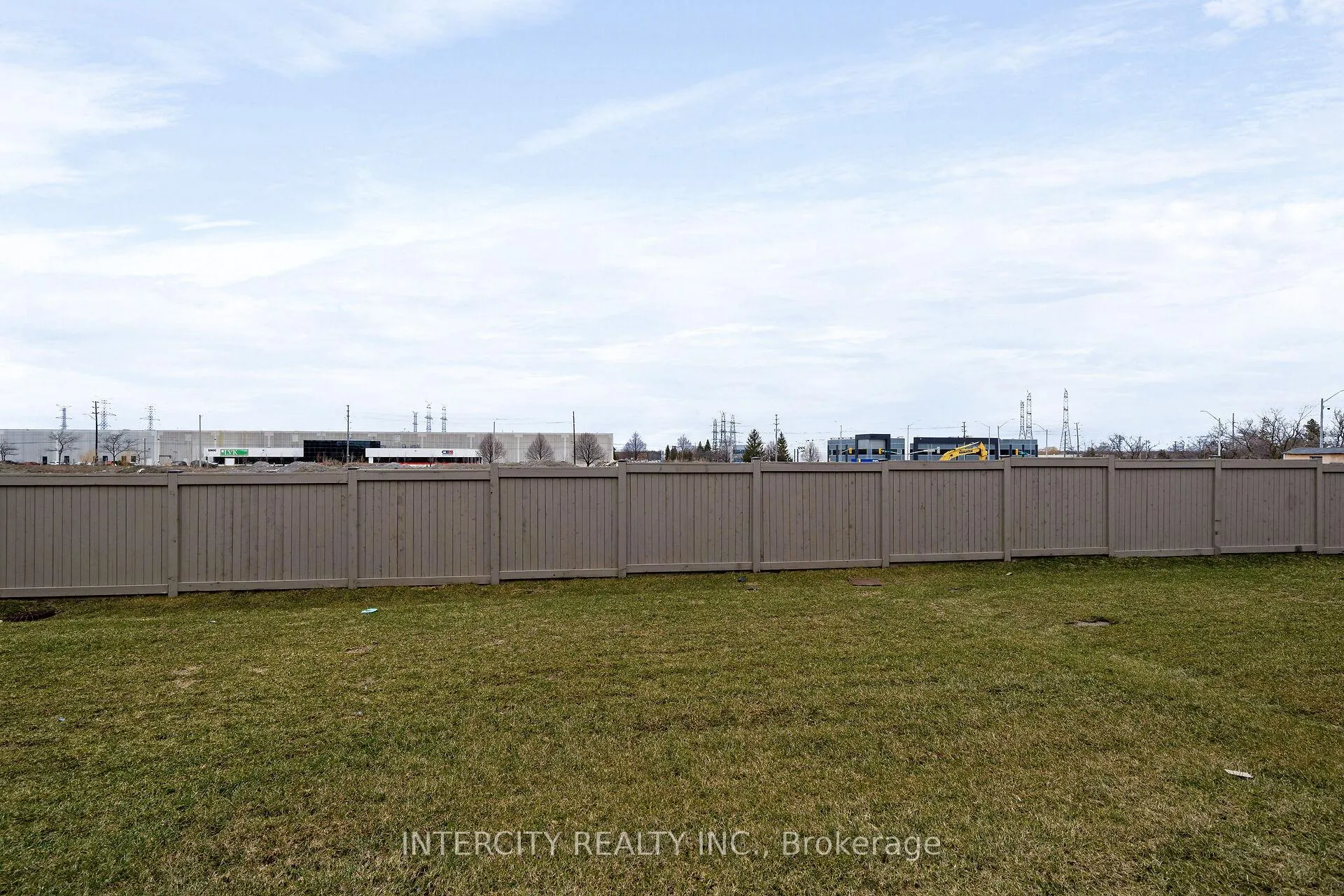 Photo 27 of 184 Mumbai Drive, Markham, Middlefield — HOMEH