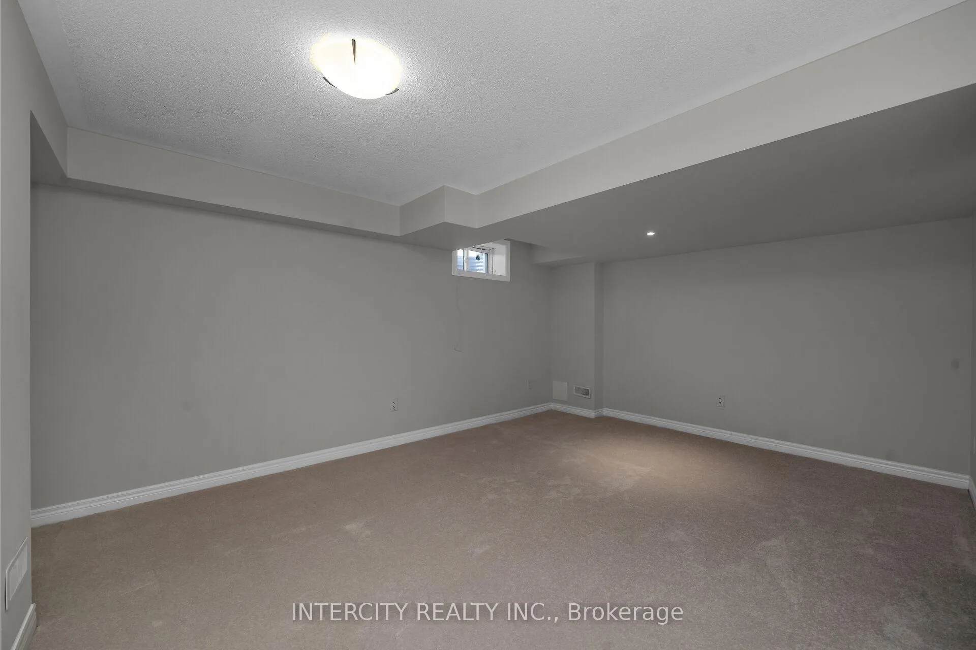 Photo 24 of 164 Mumbai Drive, Markham, Middlefield — HOMEH