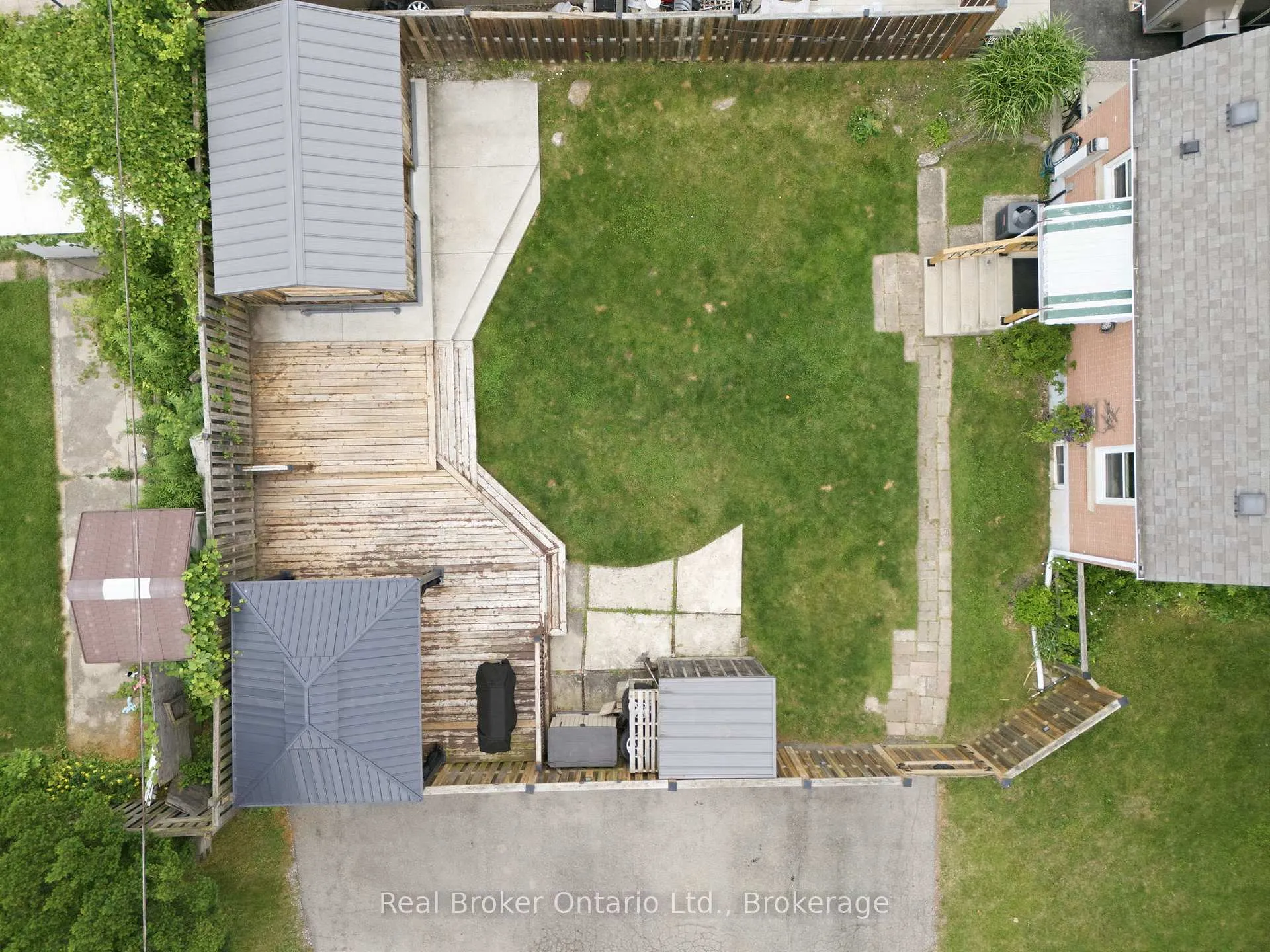 Photo 33 of 1 Janis Court, Hamilton, Dundas — HOMEH