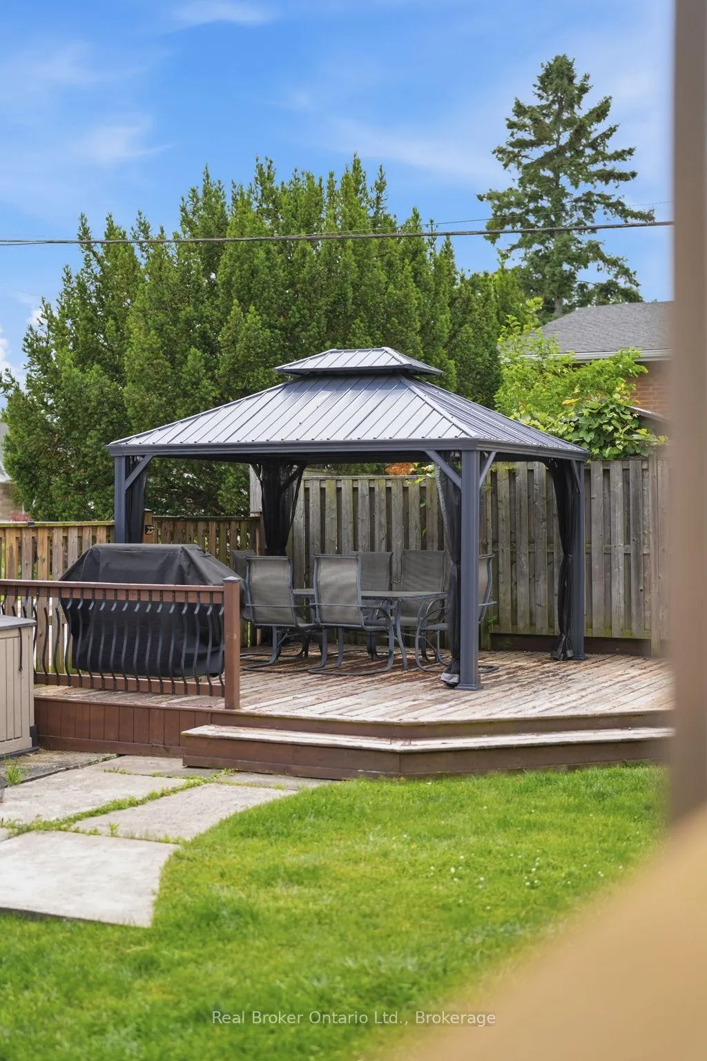 Photo 34 of 1 Janis Court, Hamilton, Dundas — HOMEH