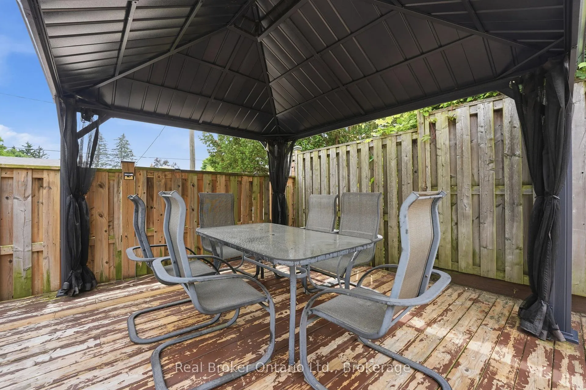 Photo 36 of 1 Janis Court, Hamilton, Dundas — HOMEH