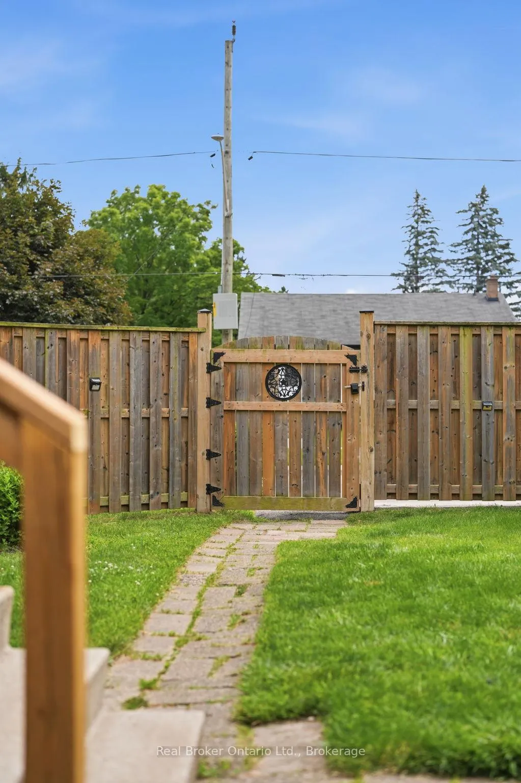 Photo 38 of 1 Janis Court, Hamilton, Dundas — HOMEH