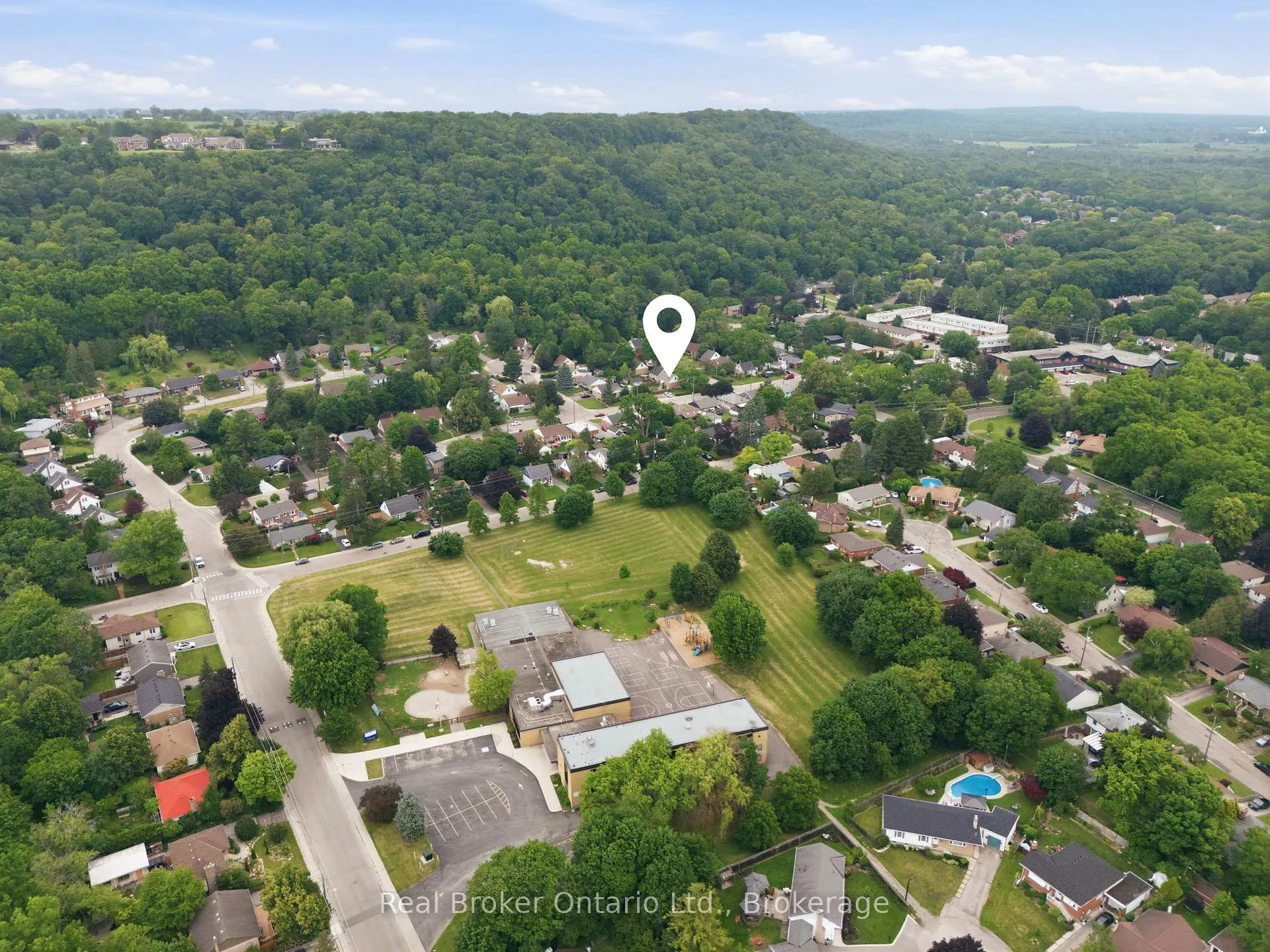 Photo 42 of 1 Janis Court, Hamilton, Dundas — HOMEH