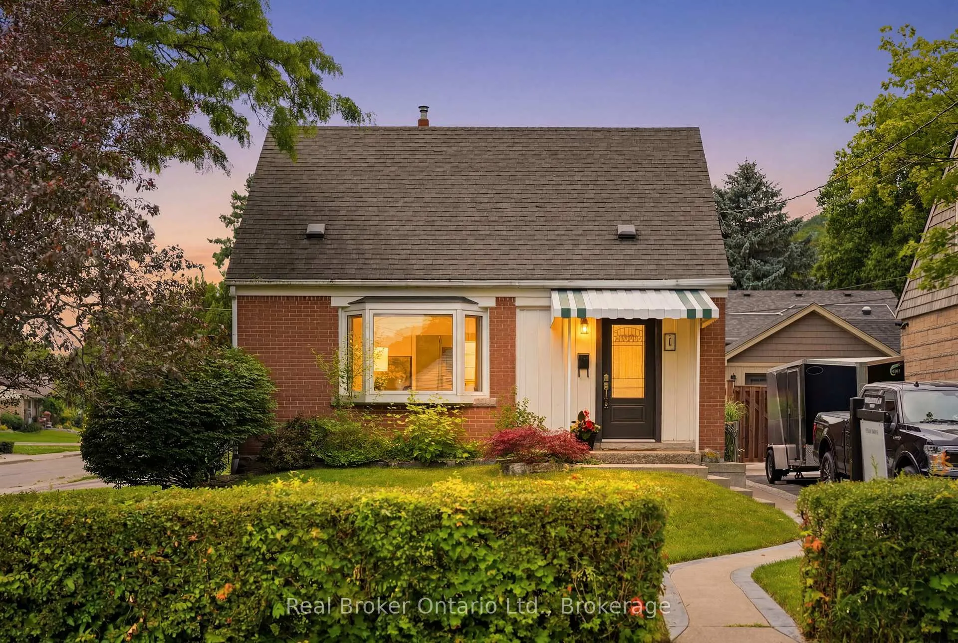 Photo 43 of 1 Janis Court, Hamilton, Dundas — HOMEH
