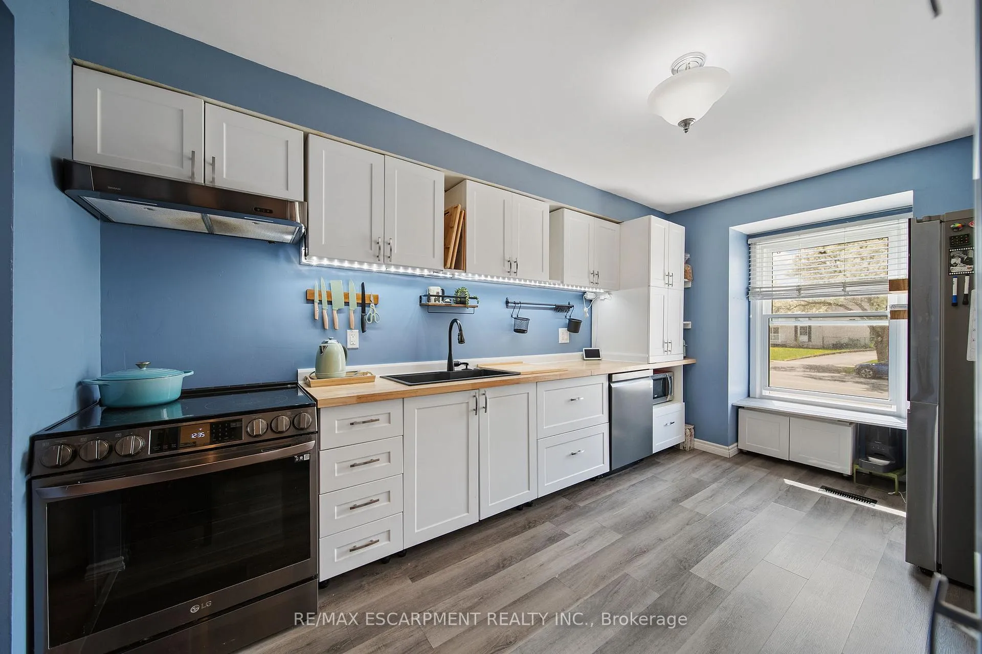 Photo 12 of Unit C, 662 Grey Street, Brantford, Echo Place — HOMEH