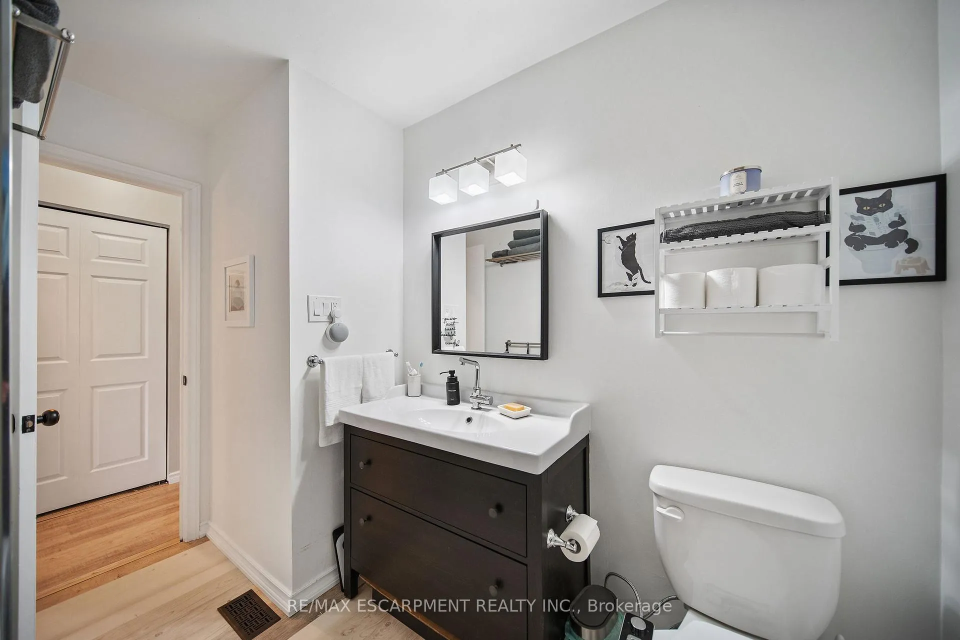 Photo 29 of Unit C, 662 Grey Street, Brantford, Echo Place — HOMEH