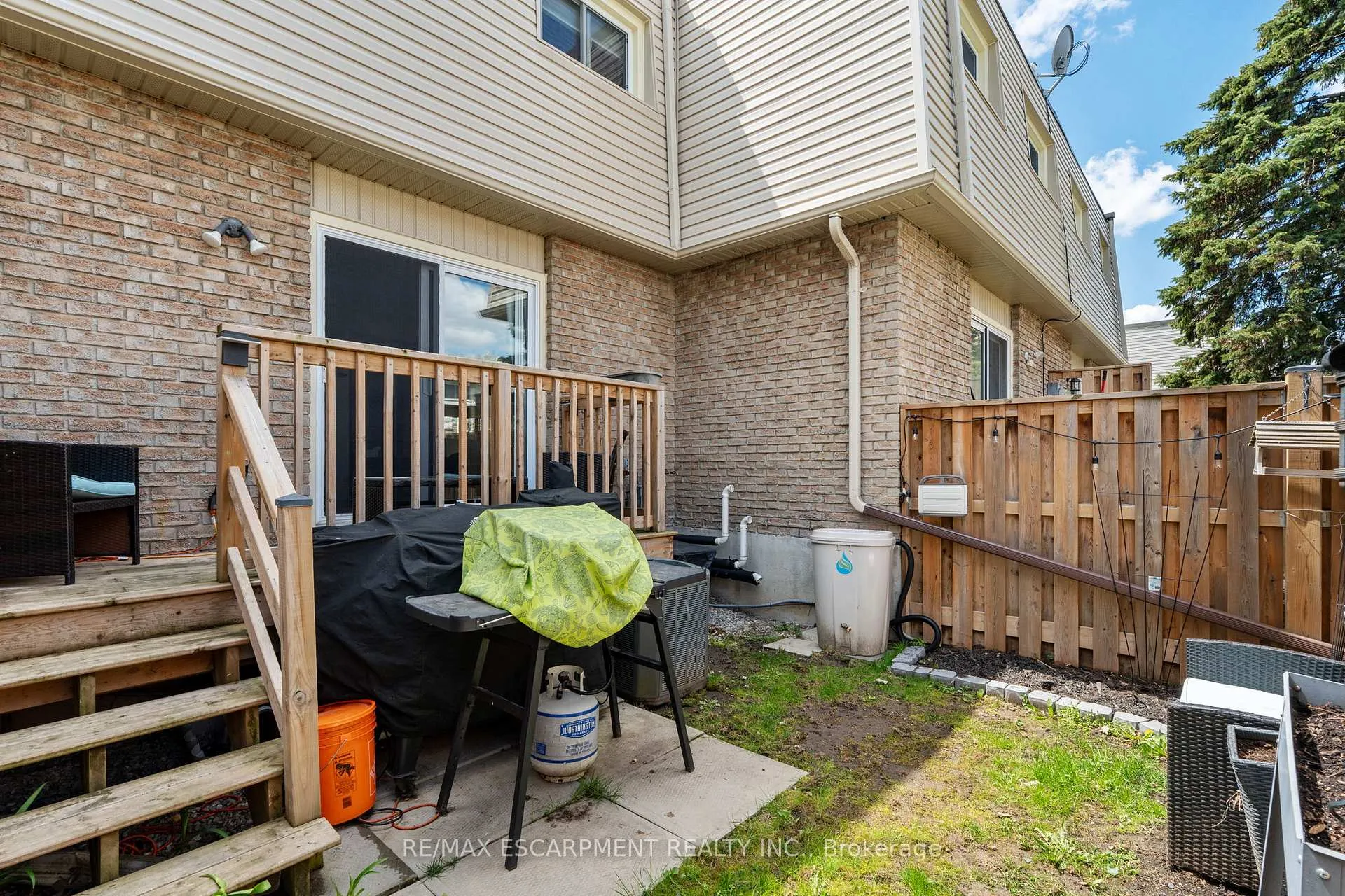 Photo 36 of Unit C, 662 Grey Street, Brantford, Echo Place — HOMEH