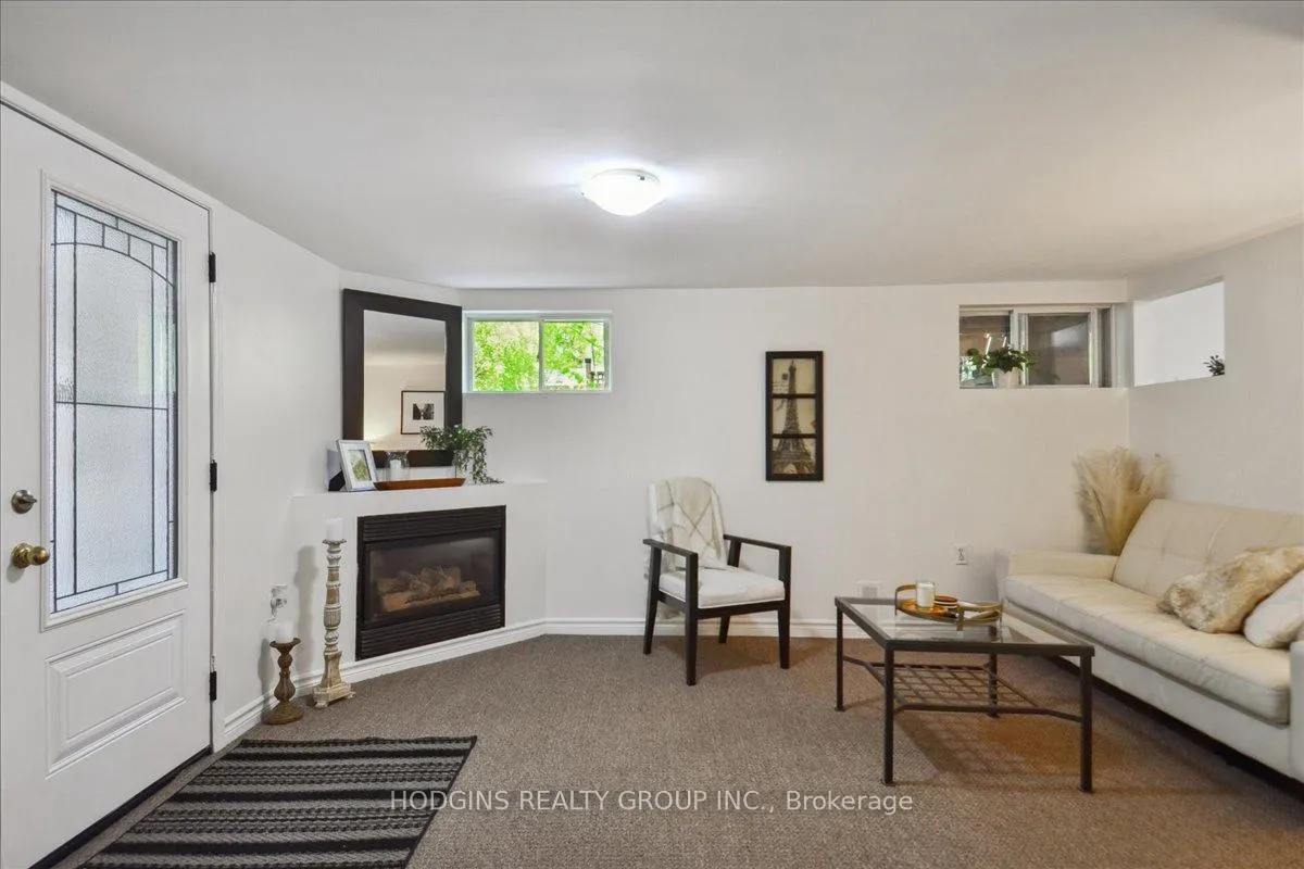 Front of Unit Lower, 65 Mineola Road E