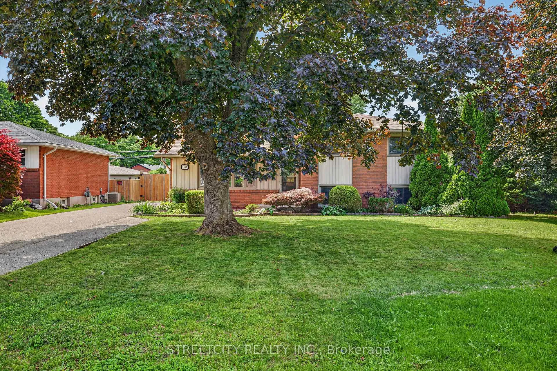 Photo 3 of 1183 Sorrel Road, London, East D — HOMEH