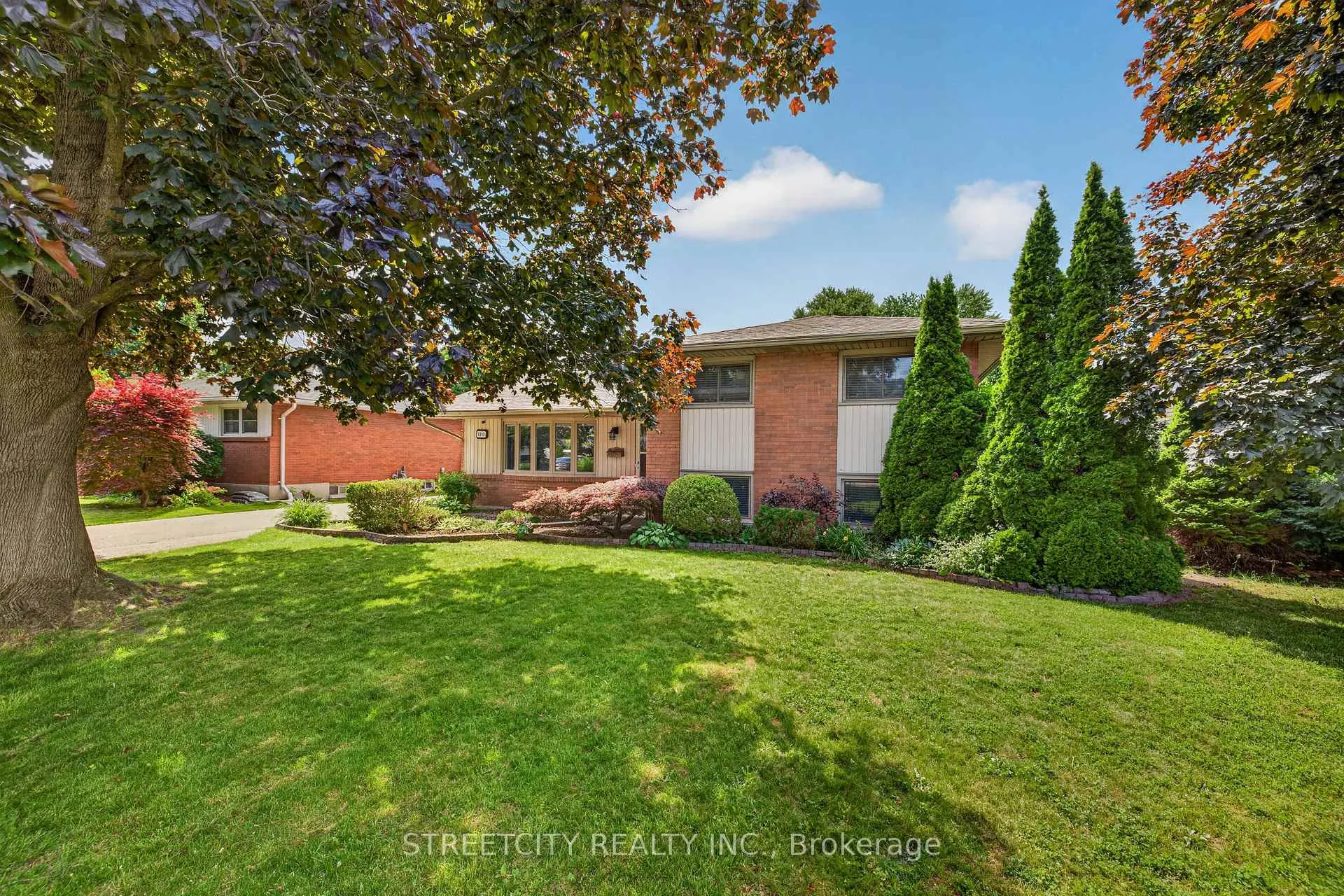 Photo 4 of 1183 Sorrel Road, London, East D — HOMEH