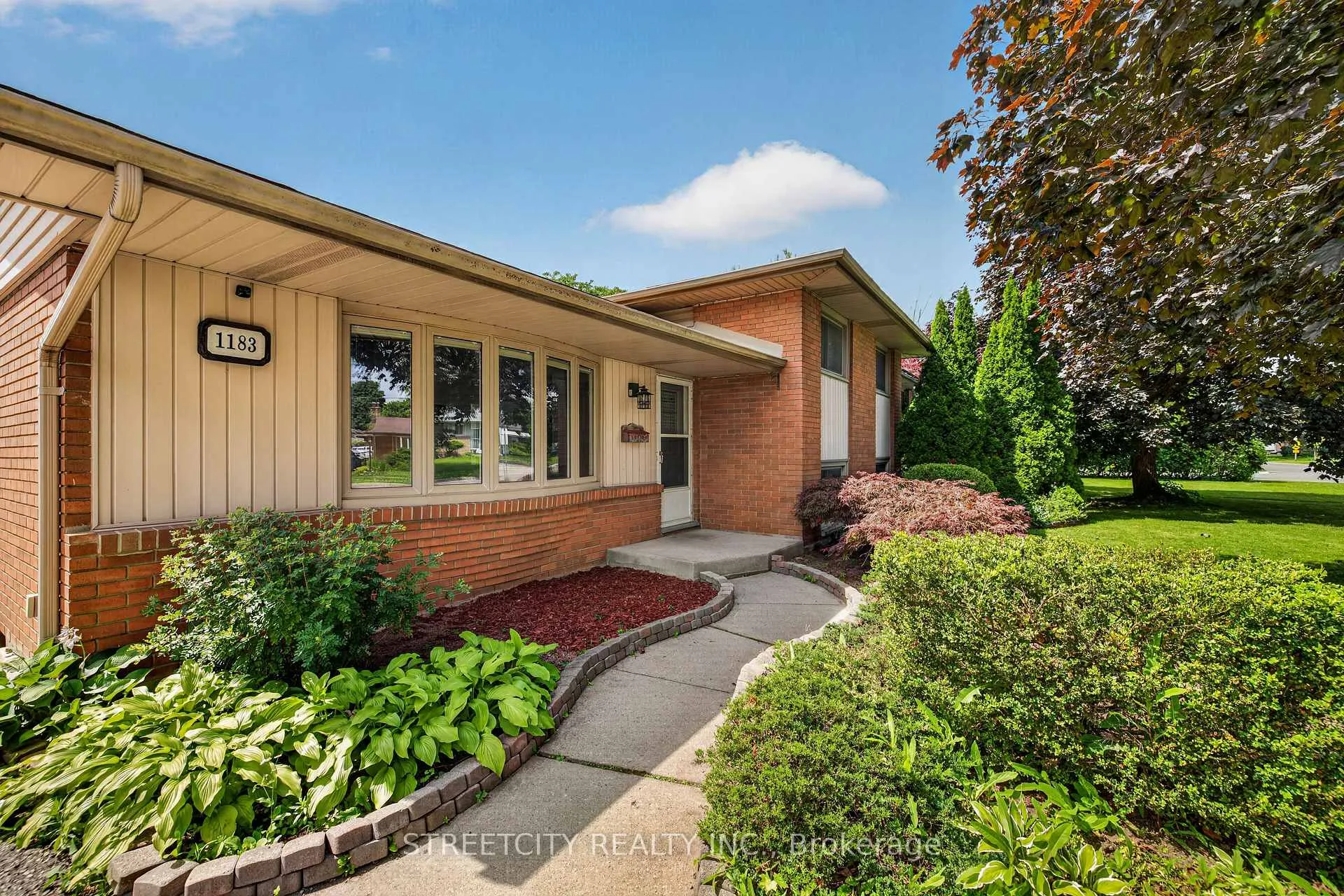 Photo 5 of 1183 Sorrel Road, London, East D — HOMEH