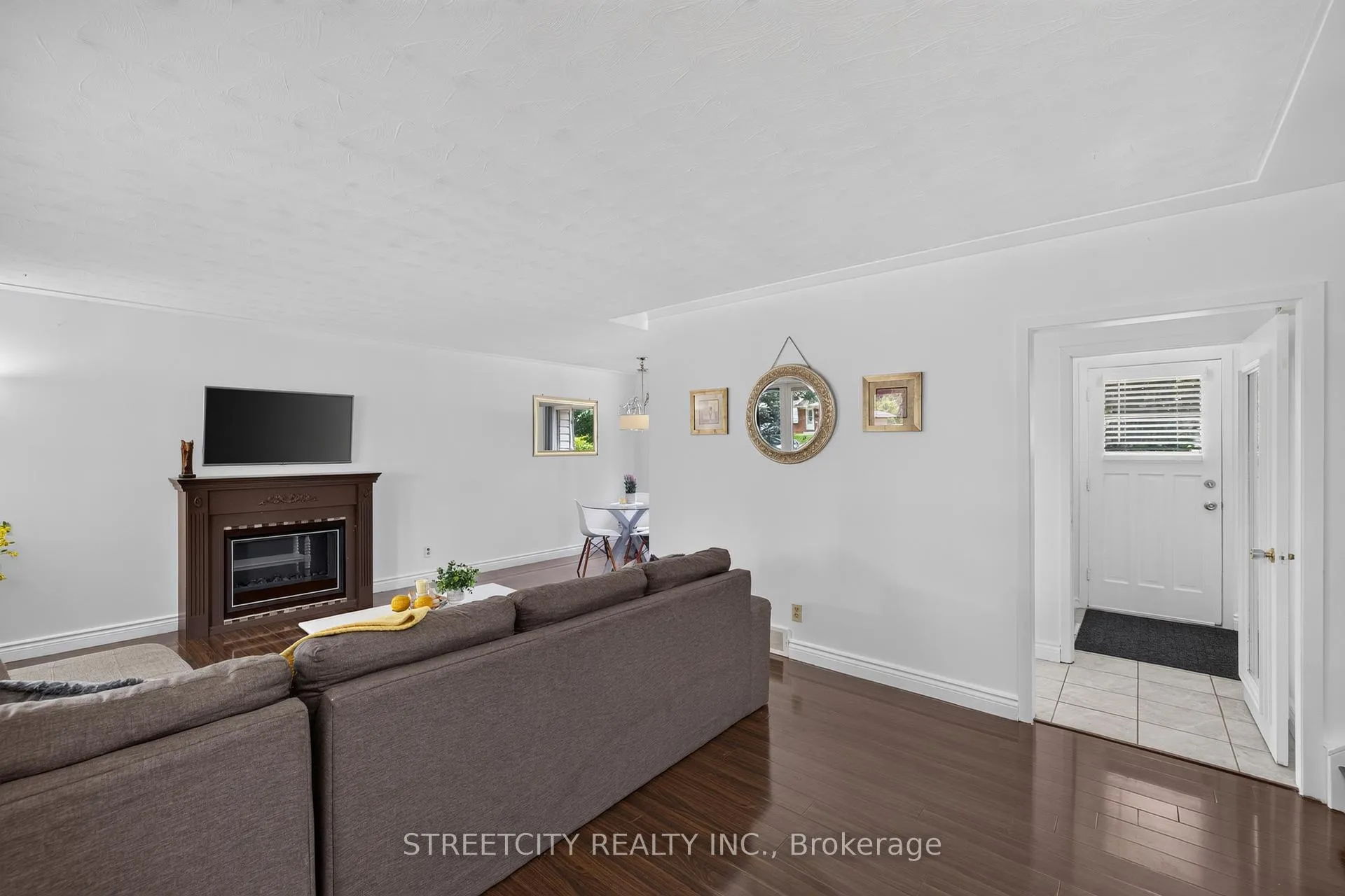 Photo 7 of 1183 Sorrel Road, London, East D — HOMEH