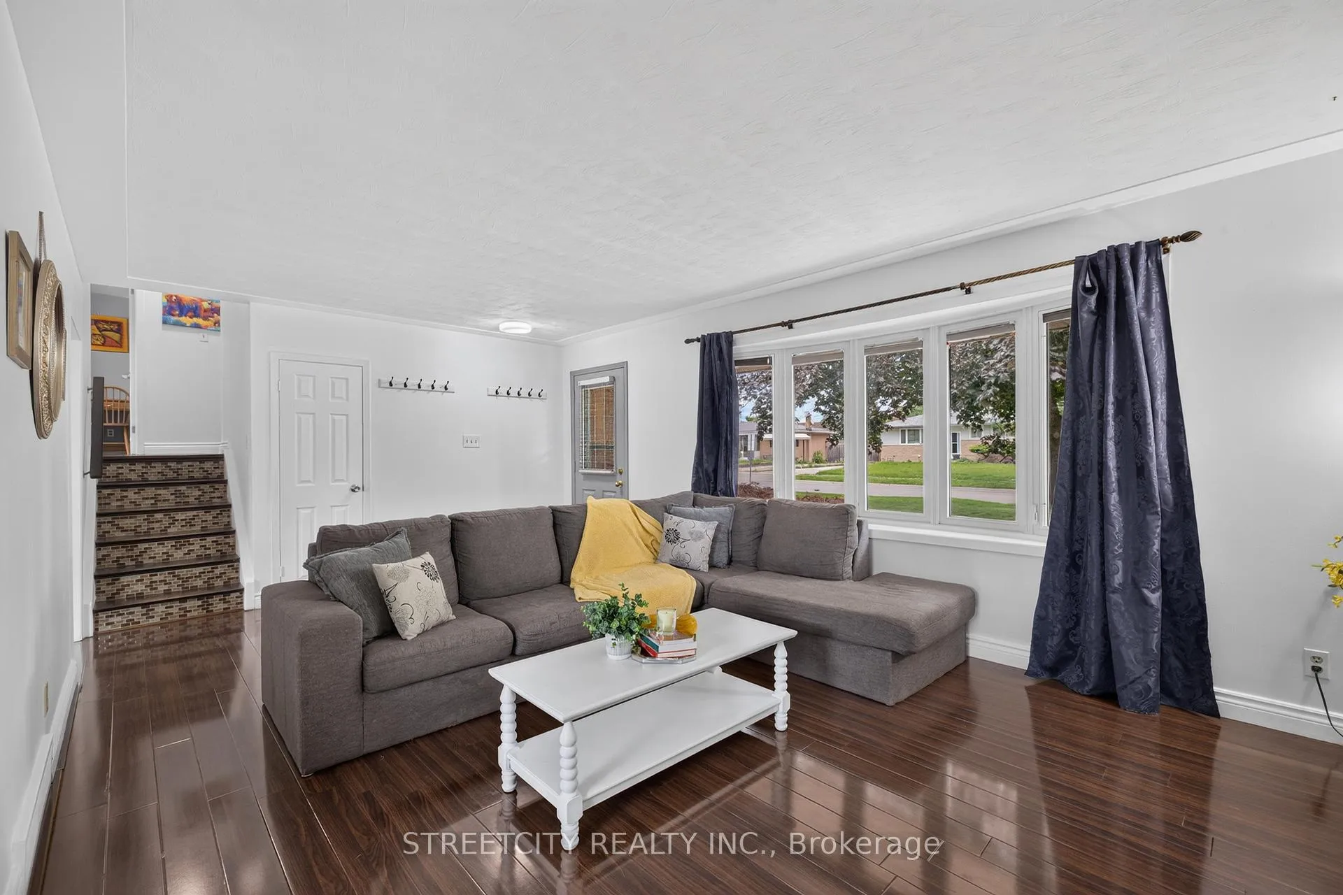 Photo 9 of 1183 Sorrel Road, London, East D — HOMEH