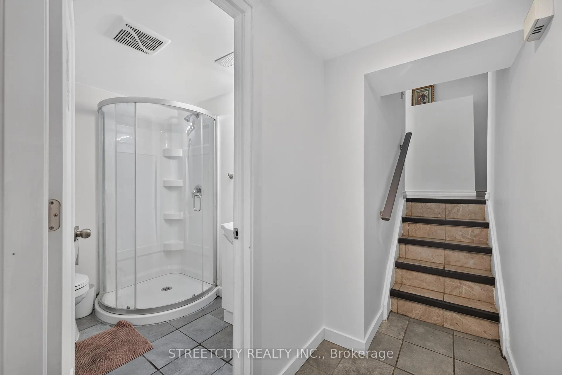 Photo 33 of 1183 Sorrel Road, London, East D — HOMEH