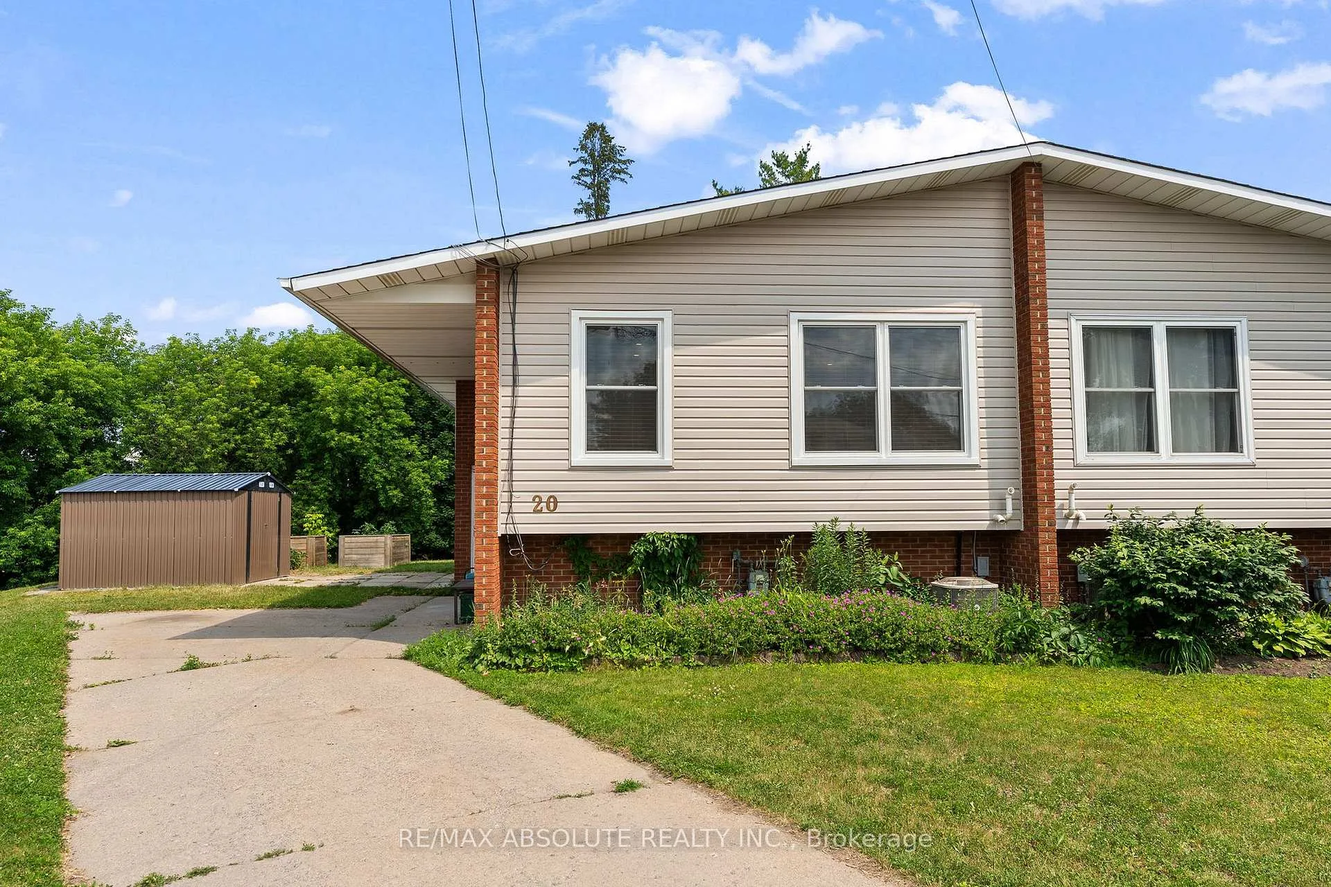 Photo 2 of 20 Sullivan Crescent, Arnprior, Arnprior — HOMEH