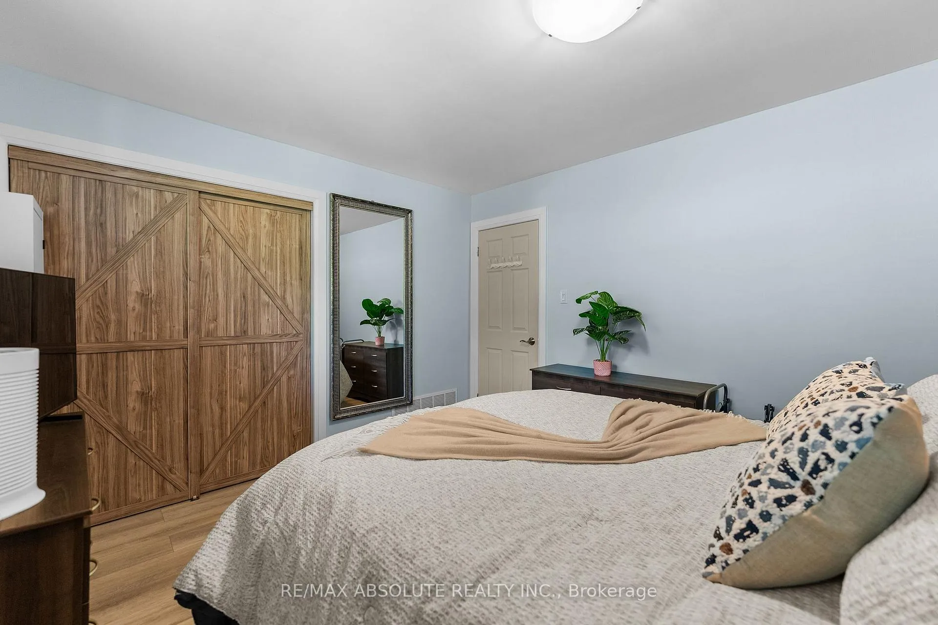 Photo 17 of 20 Sullivan Crescent, Arnprior, Arnprior — HOMEH