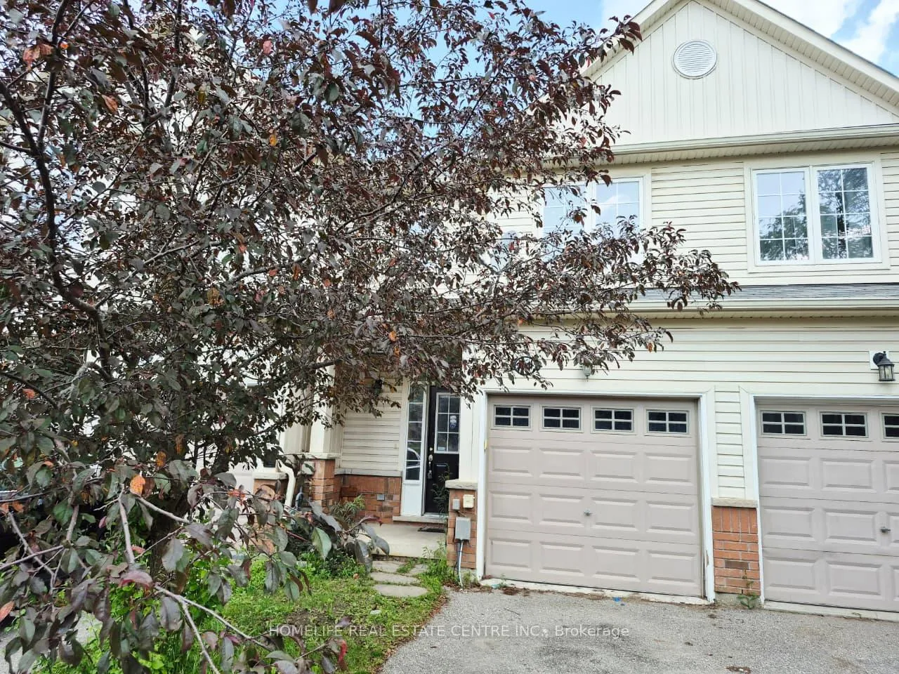 Photo 2 of Unit 41, 21 Diana Avenue, Brantford, Shellard Lane — HOMEH