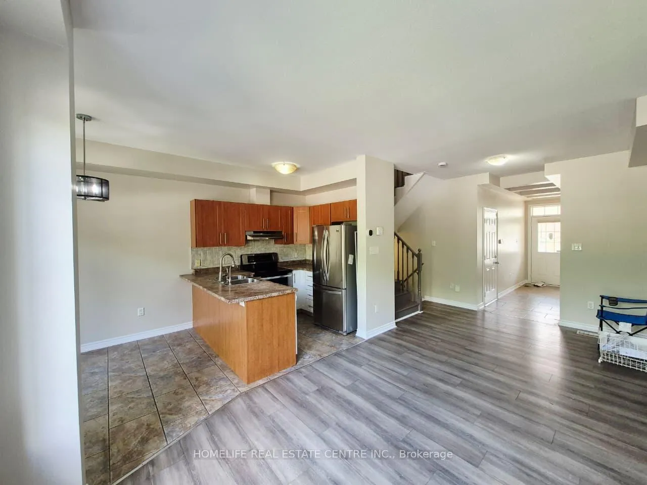 Photo 6 of Unit 41, 21 Diana Avenue, Brantford, Shellard Lane — HOMEH