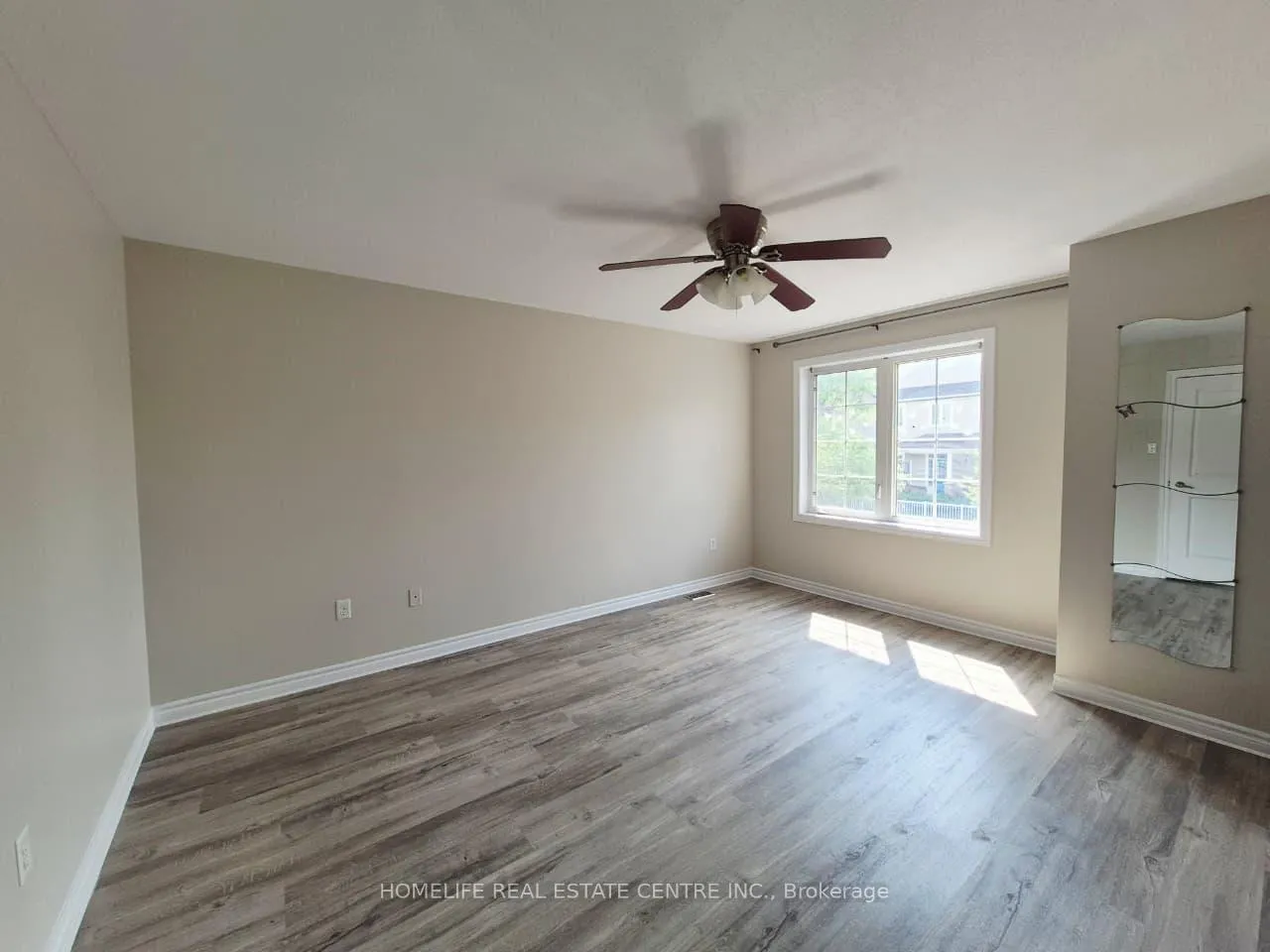 Photo 9 of Unit 41, 21 Diana Avenue, Brantford, Shellard Lane — HOMEH