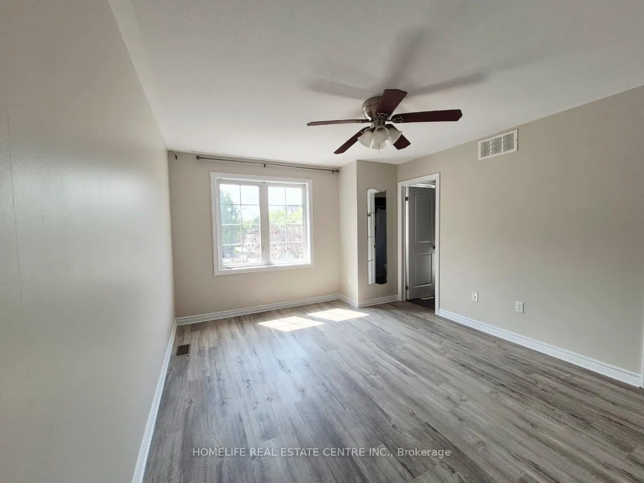 Photo 16 of Unit 41, 21 Diana Avenue, Brantford, Shellard Lane — HOMEH