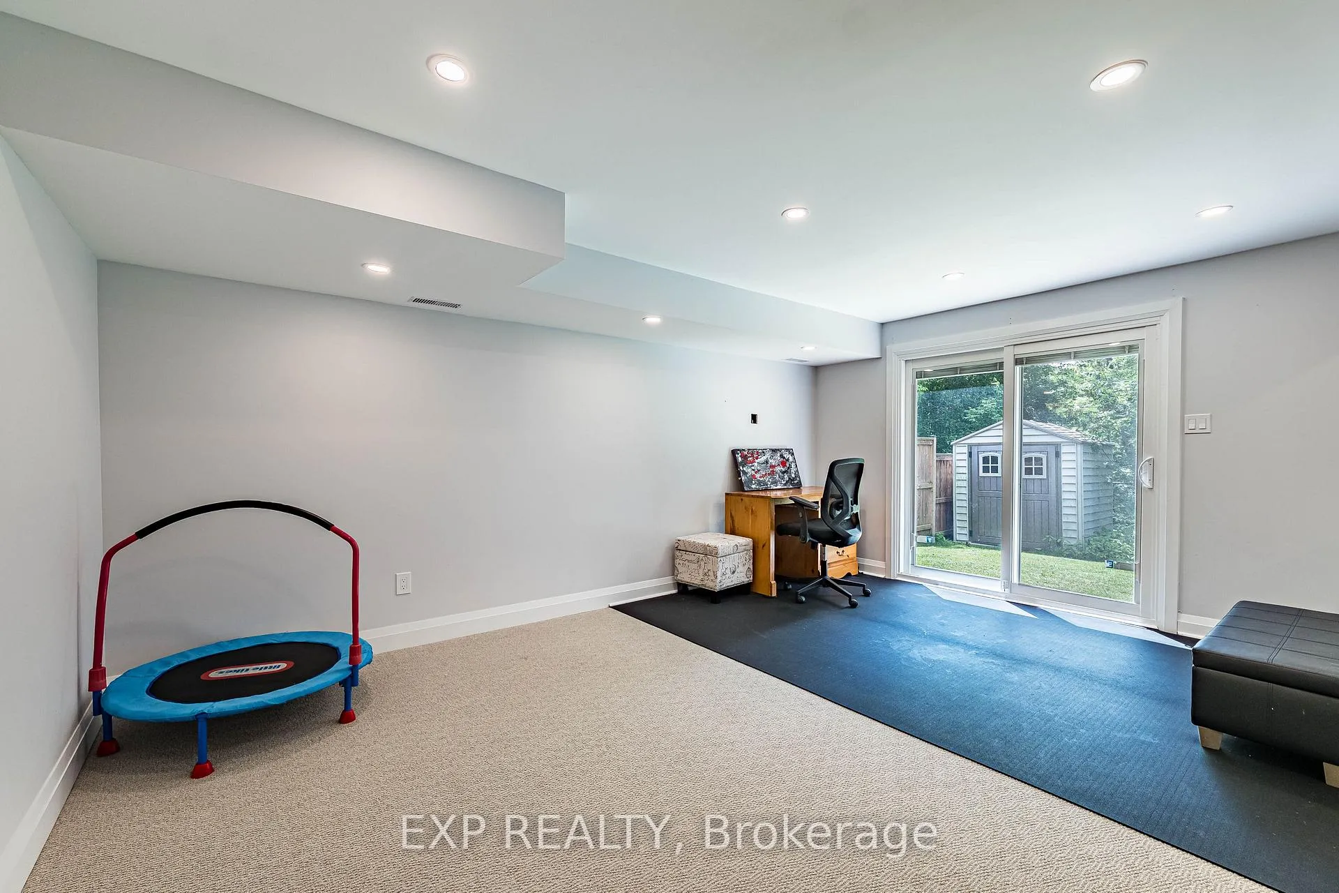 Photo 35 of 63 Wood Grove Crescent, Cambridge — HOMEH