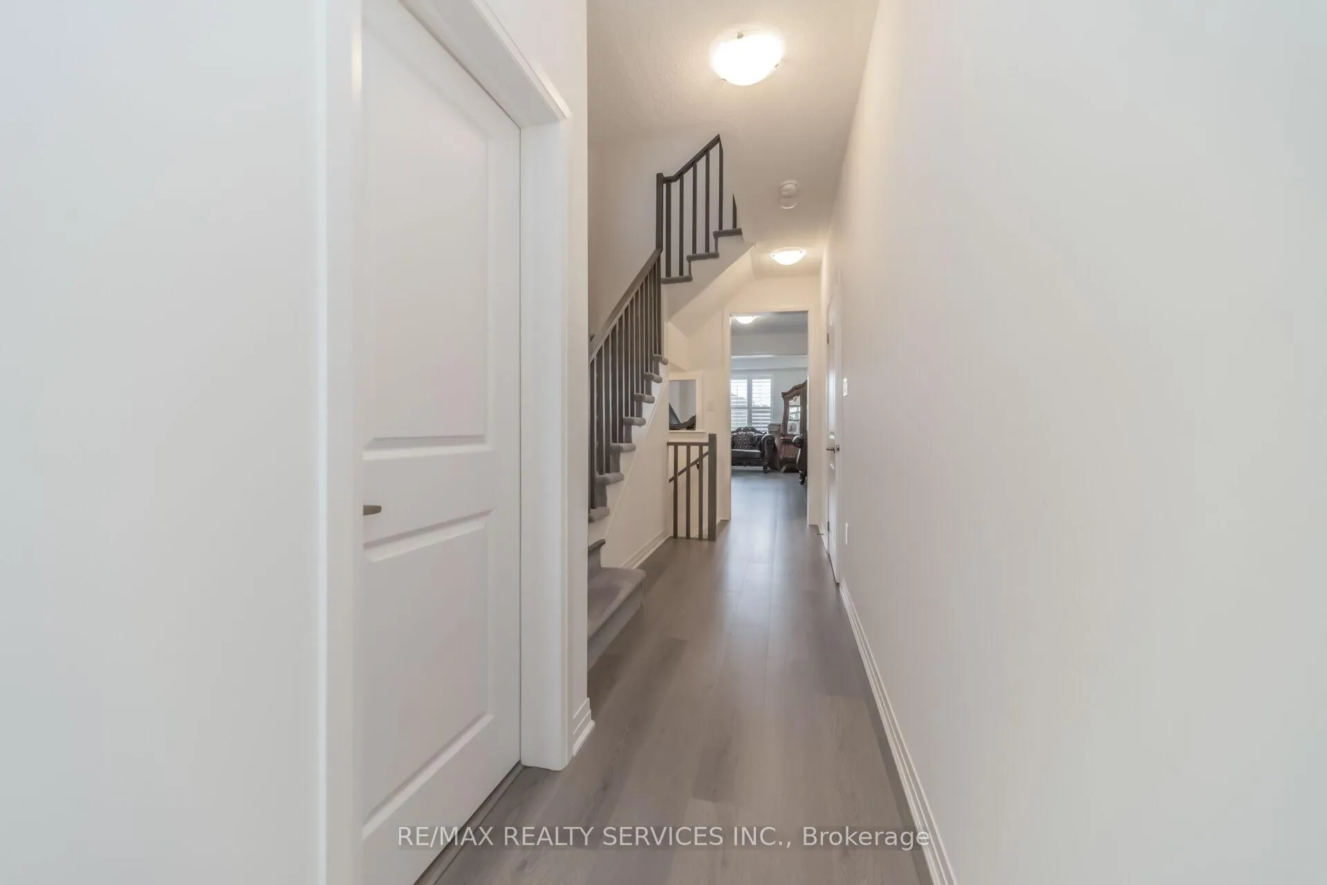Photo 8 of 69 Kirkwood Way, Barrie, Rural Barrie Southeast — HOMEH