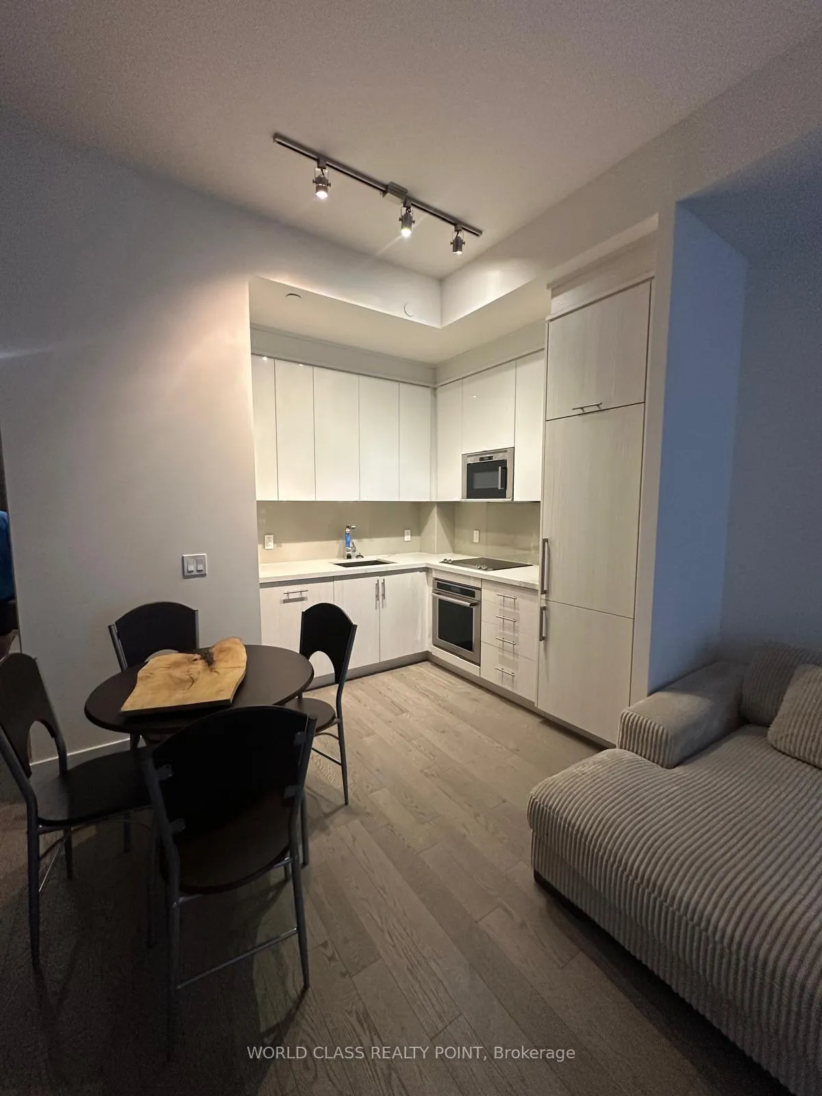 Photo 2 of Unit 2809, 330 Richmond Street W, Toronto, Waterfront Communities — HOMEH