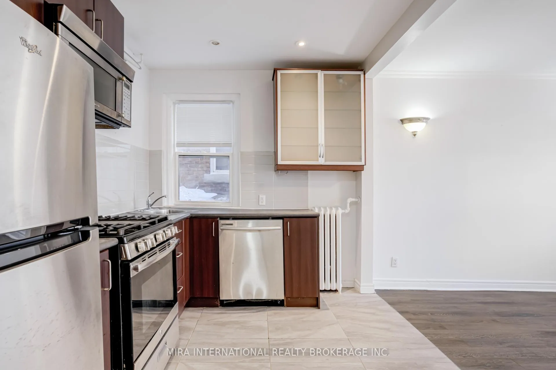 Photo 5 of Unit A4, 98 Leuty Avenue, Toronto, The Beaches — HOMEH