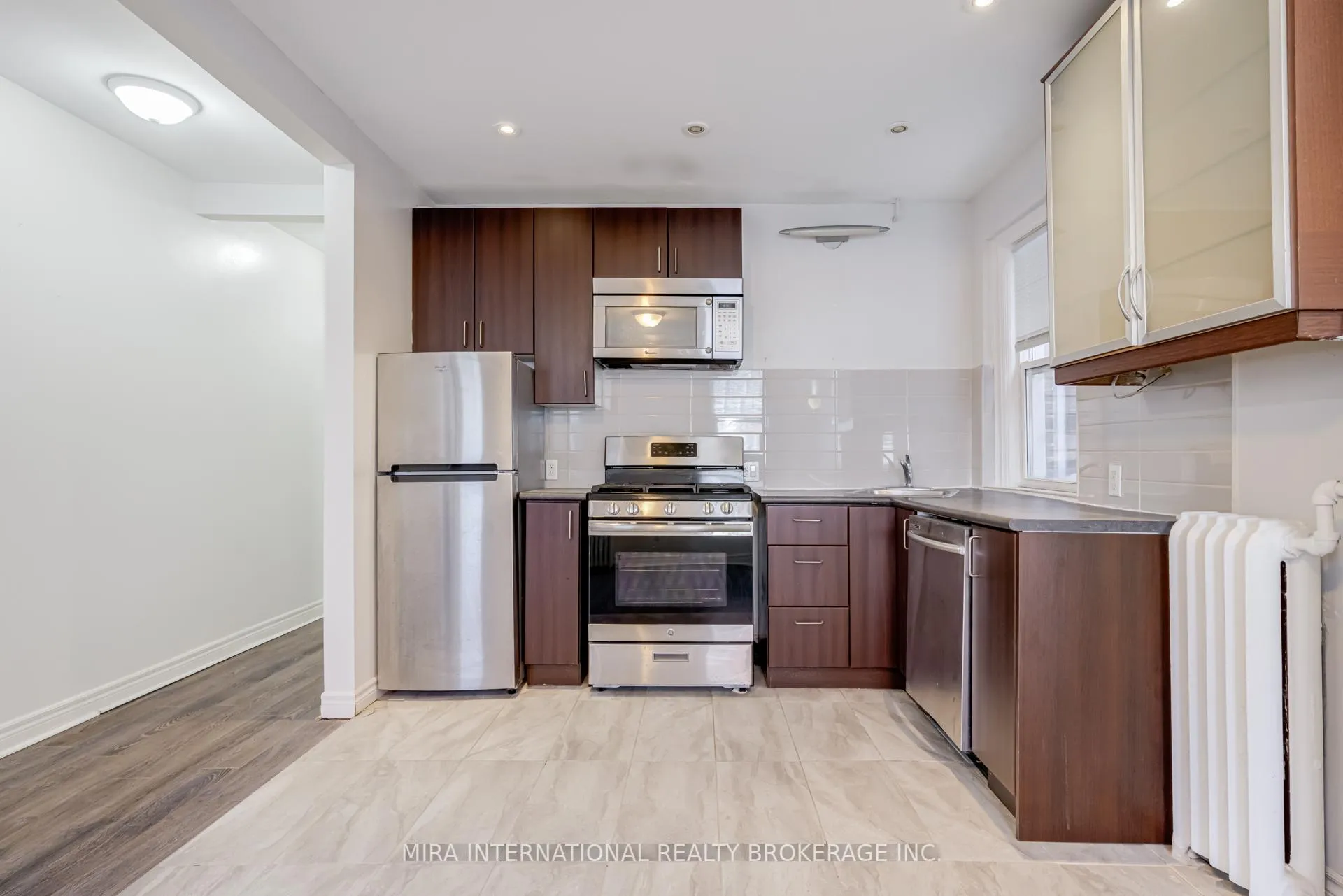 Photo 6 of Unit A4, 98 Leuty Avenue, Toronto, The Beaches — HOMEH