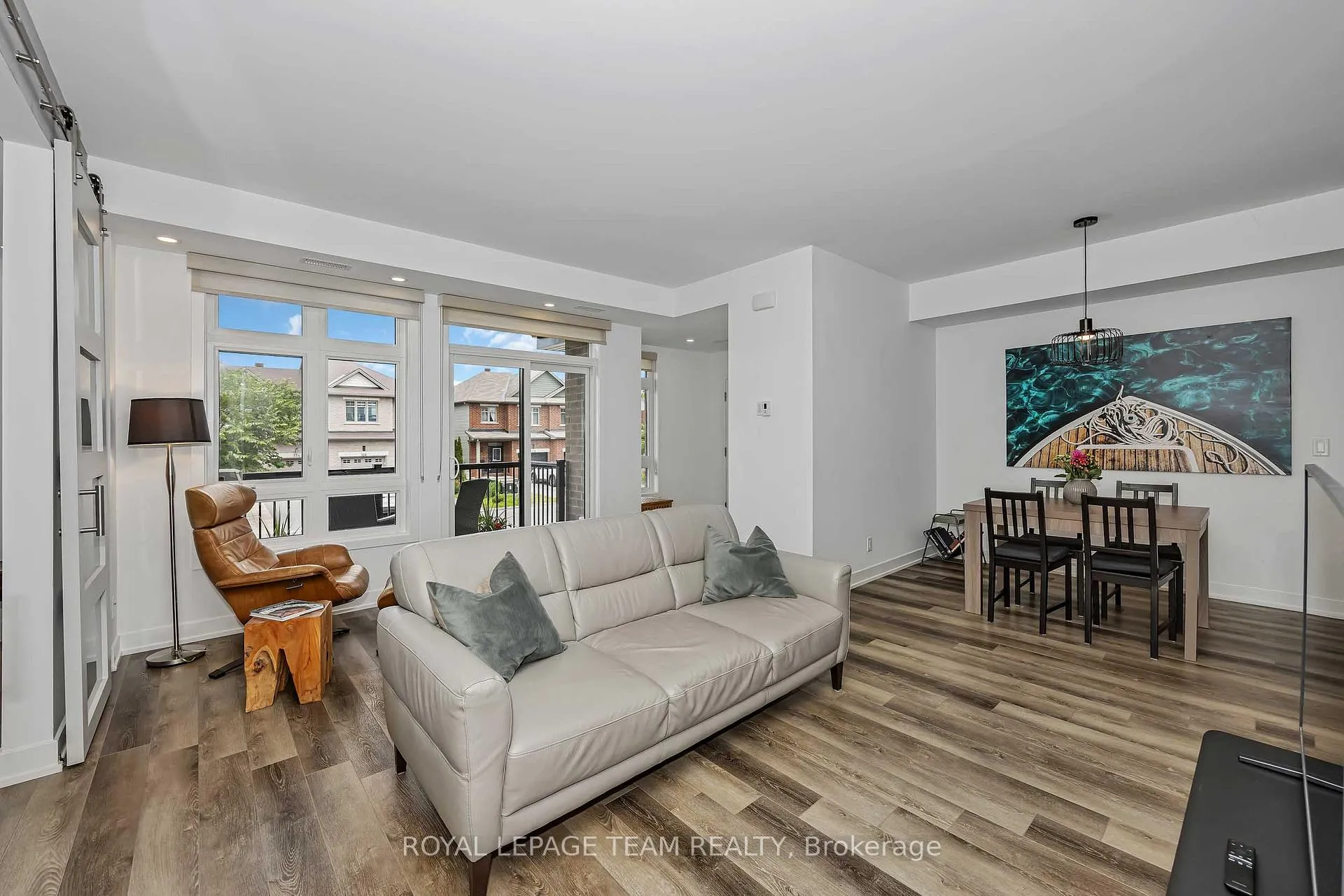 Photo 10 of 121 Fairweather Street, Ottawa, Leitrim — HOMEH