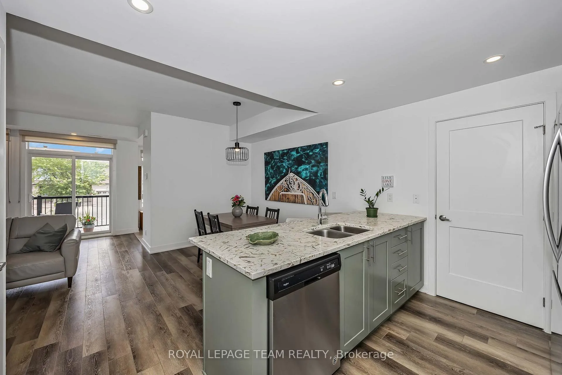 Photo 16 of 121 Fairweather Street, Ottawa, Leitrim — HOMEH