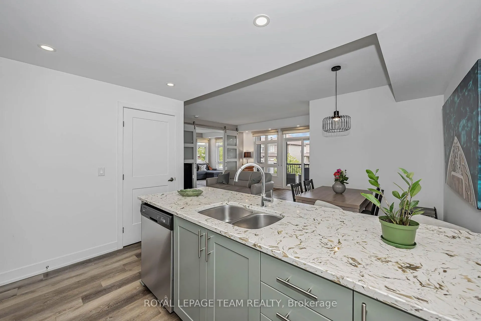Photo 17 of 121 Fairweather Street, Ottawa, Leitrim — HOMEH