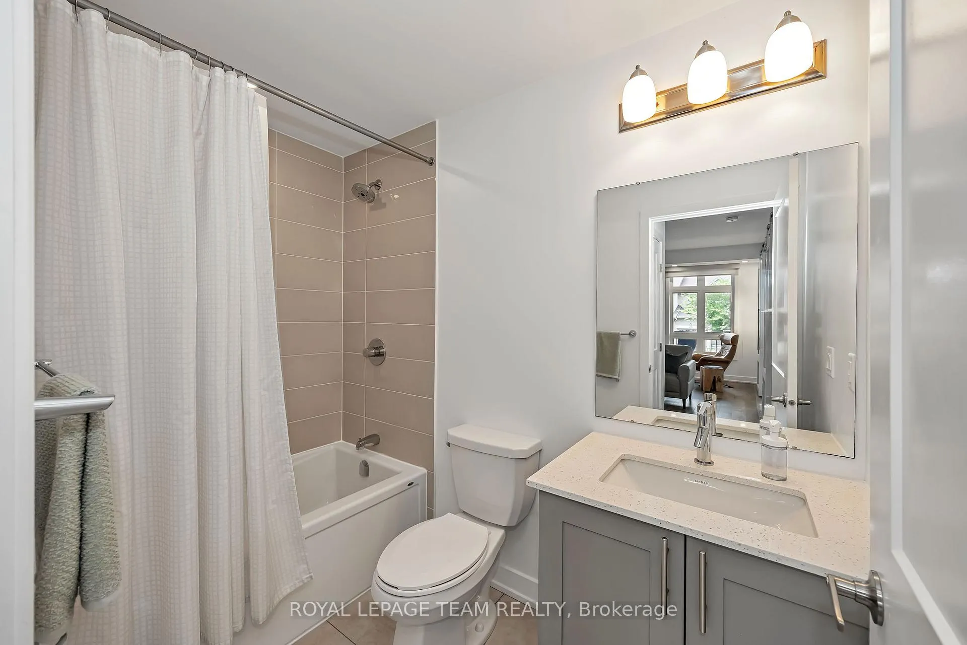 Photo 31 of 121 Fairweather Street, Ottawa, Leitrim — HOMEH