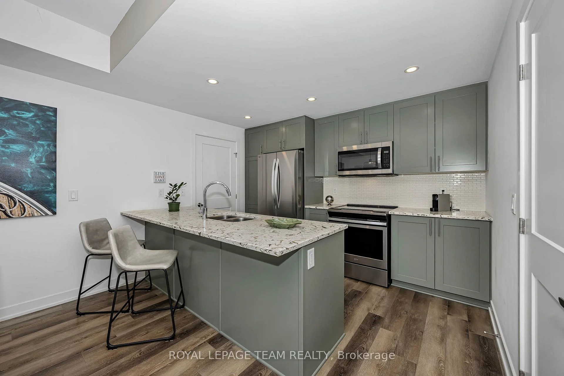 Photo 23 of 121 Fairweather Street, Ottawa, Leitrim — HOMEH