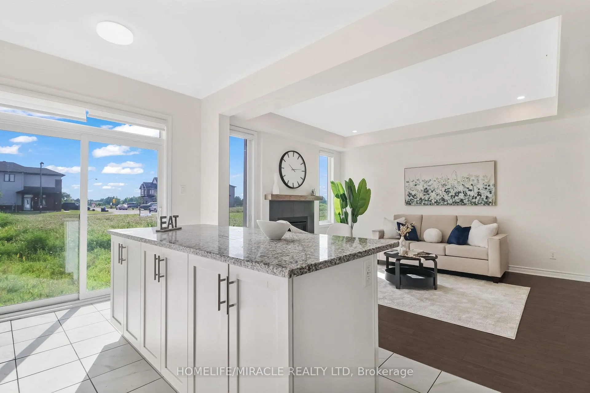 Photo 11 of 9 Tolchaco Court, Ottawa, Barrhaven - Half Moon Bay — HOMEH