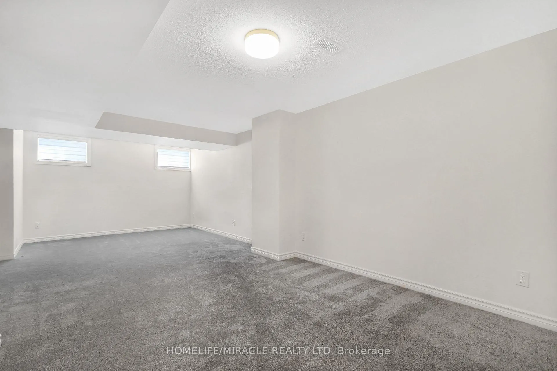 Photo 23 of 9 Tolchaco Court, Ottawa, Barrhaven - Half Moon Bay — HOMEH