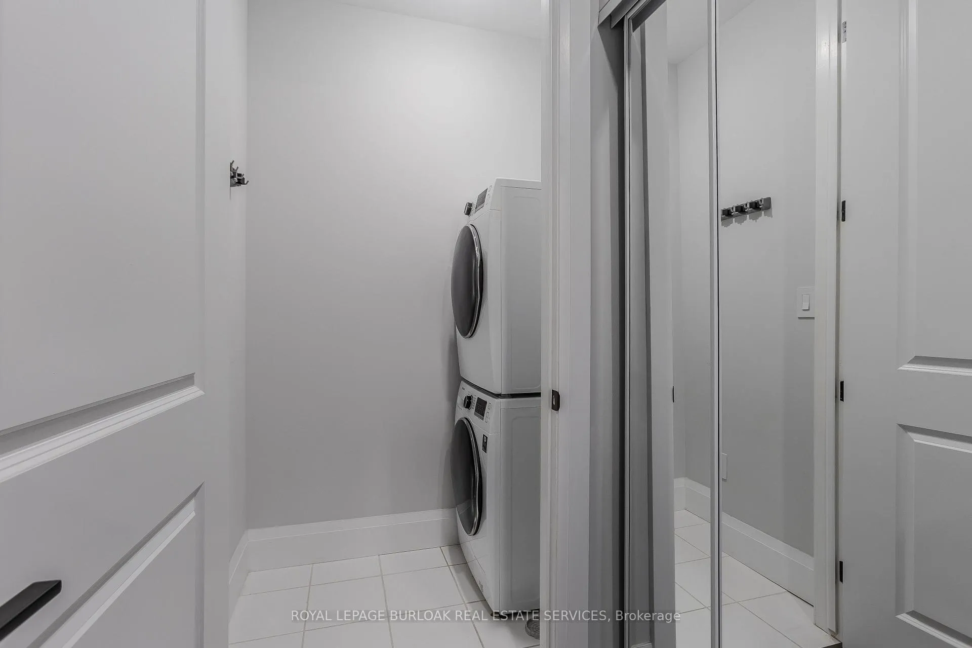 Photo 14 of Unit 117, 4040 Upper Middle Road, Burlington, Tansley — HOMEH