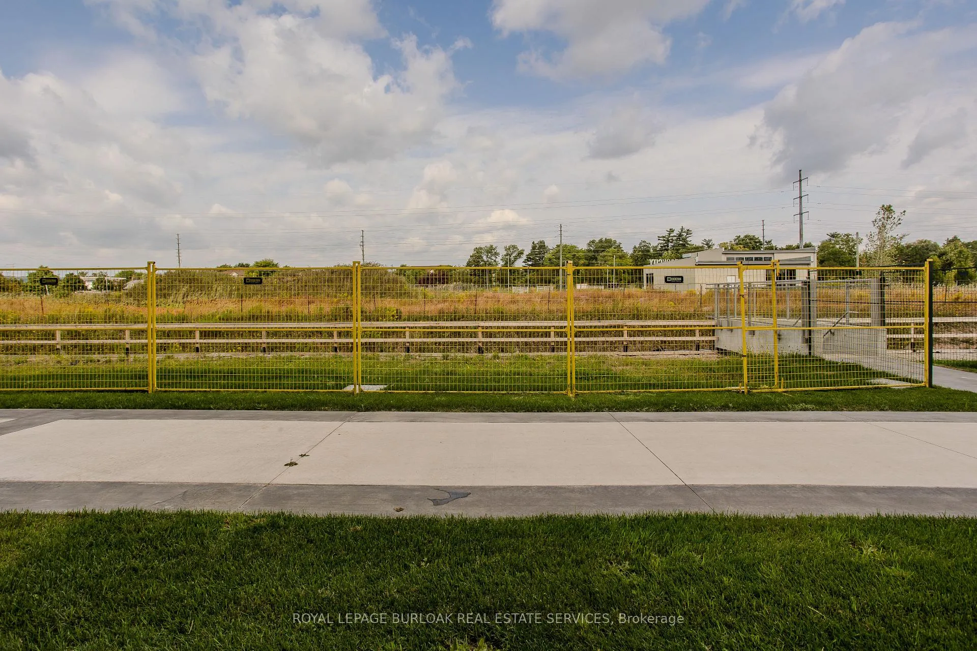 Photo 28 of Unit 117, 4040 Upper Middle Road, Burlington, Tansley — HOMEH