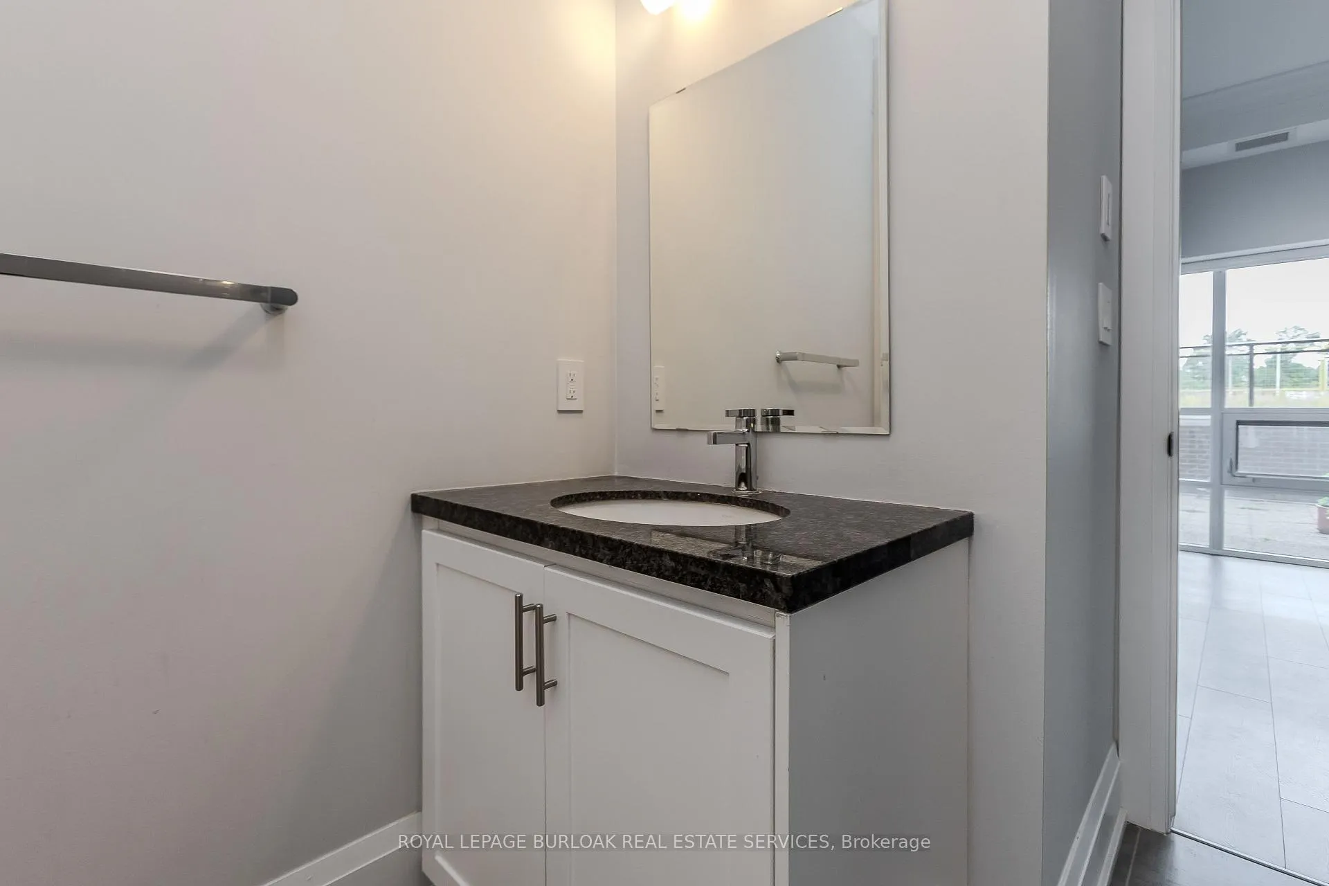 Photo 35 of Unit 117, 4040 Upper Middle Road, Burlington, Tansley — HOMEH