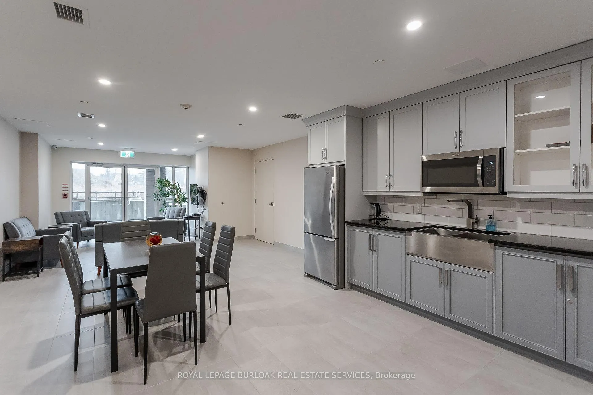 Photo 41 of Unit 117, 4040 Upper Middle Road, Burlington, Tansley — HOMEH