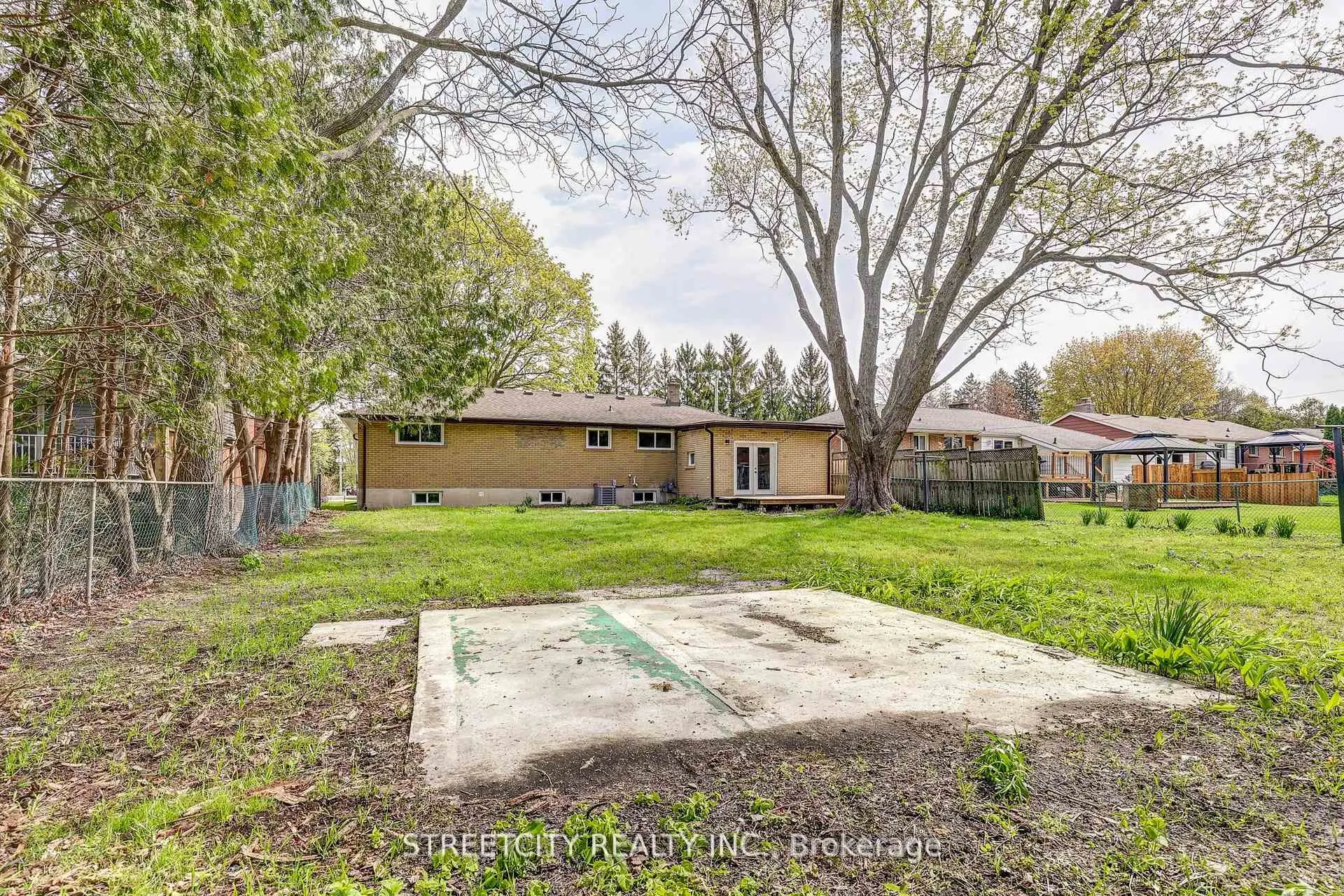 Photo 47 of 10 Vineden Drive, Central Elgin, Lynhurst — HOMEH