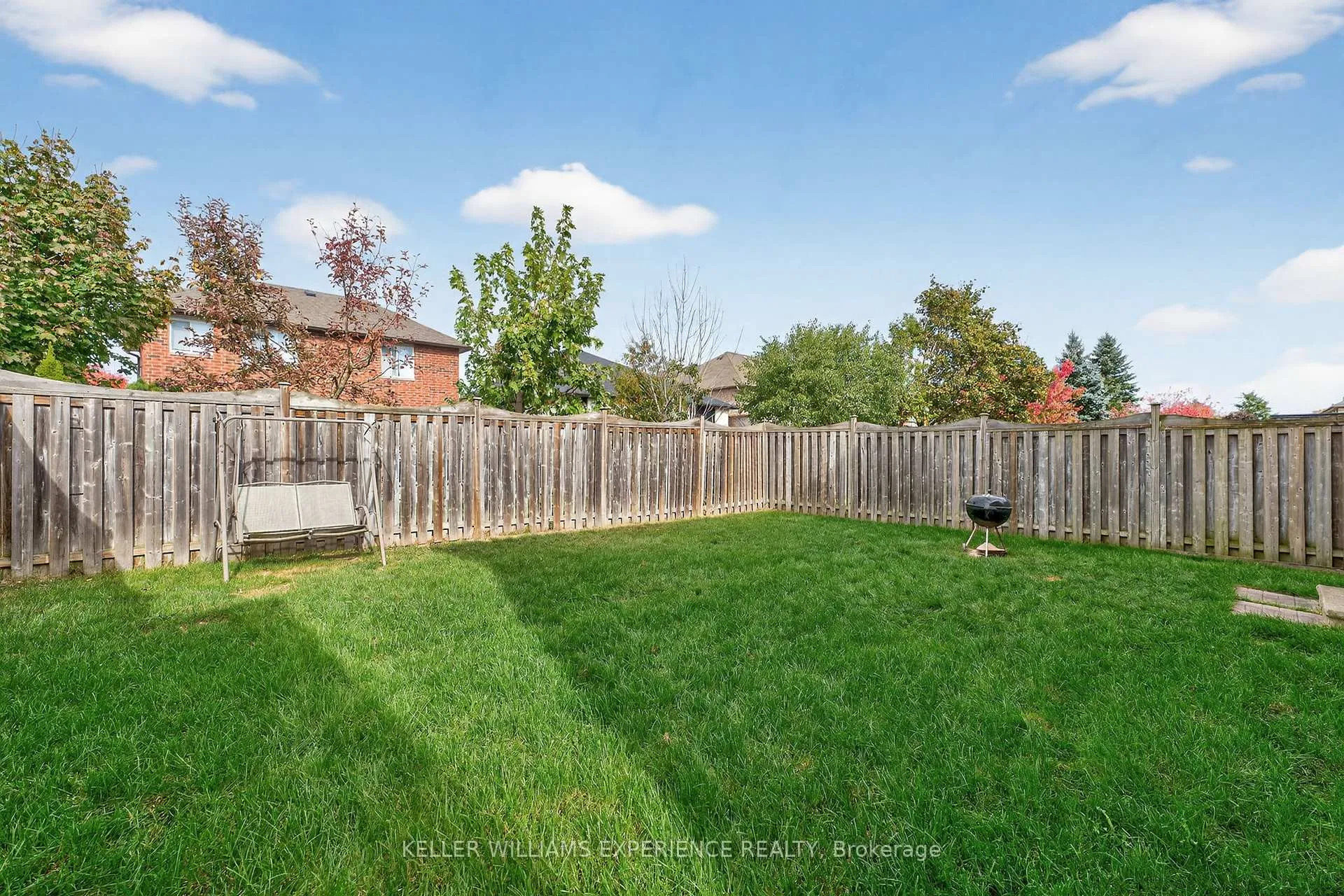 Photo 42 of 124 Tunbridge Road, Barrie, Georgian Drive — HOMEH