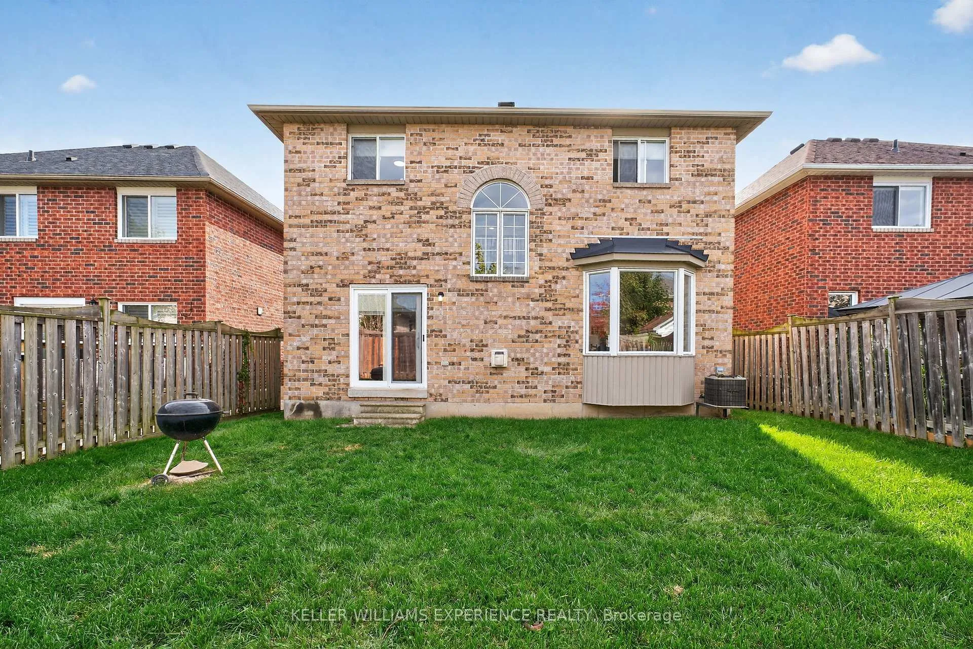 Photo 44 of 124 Tunbridge Road, Barrie, Georgian Drive — HOMEH