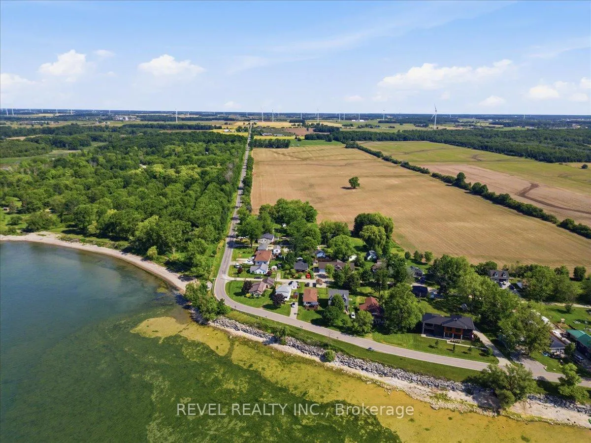 Photo 5 of 13 Winger Drive, Haldimand — HOMEH